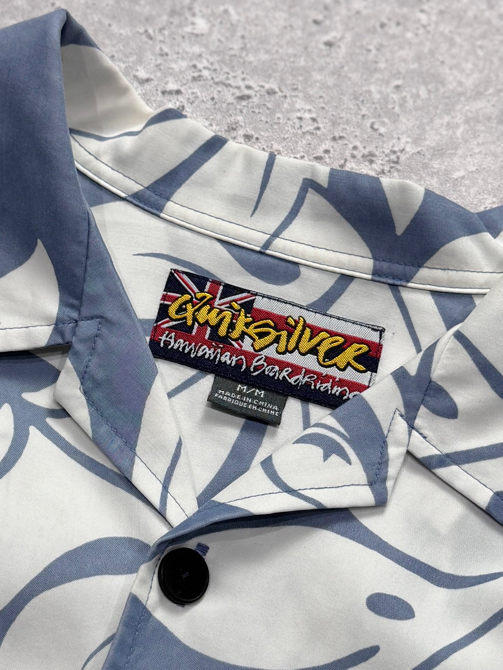 Vintage 90s Quiksilver Floral Surfwear Button Up Shirt (XL)