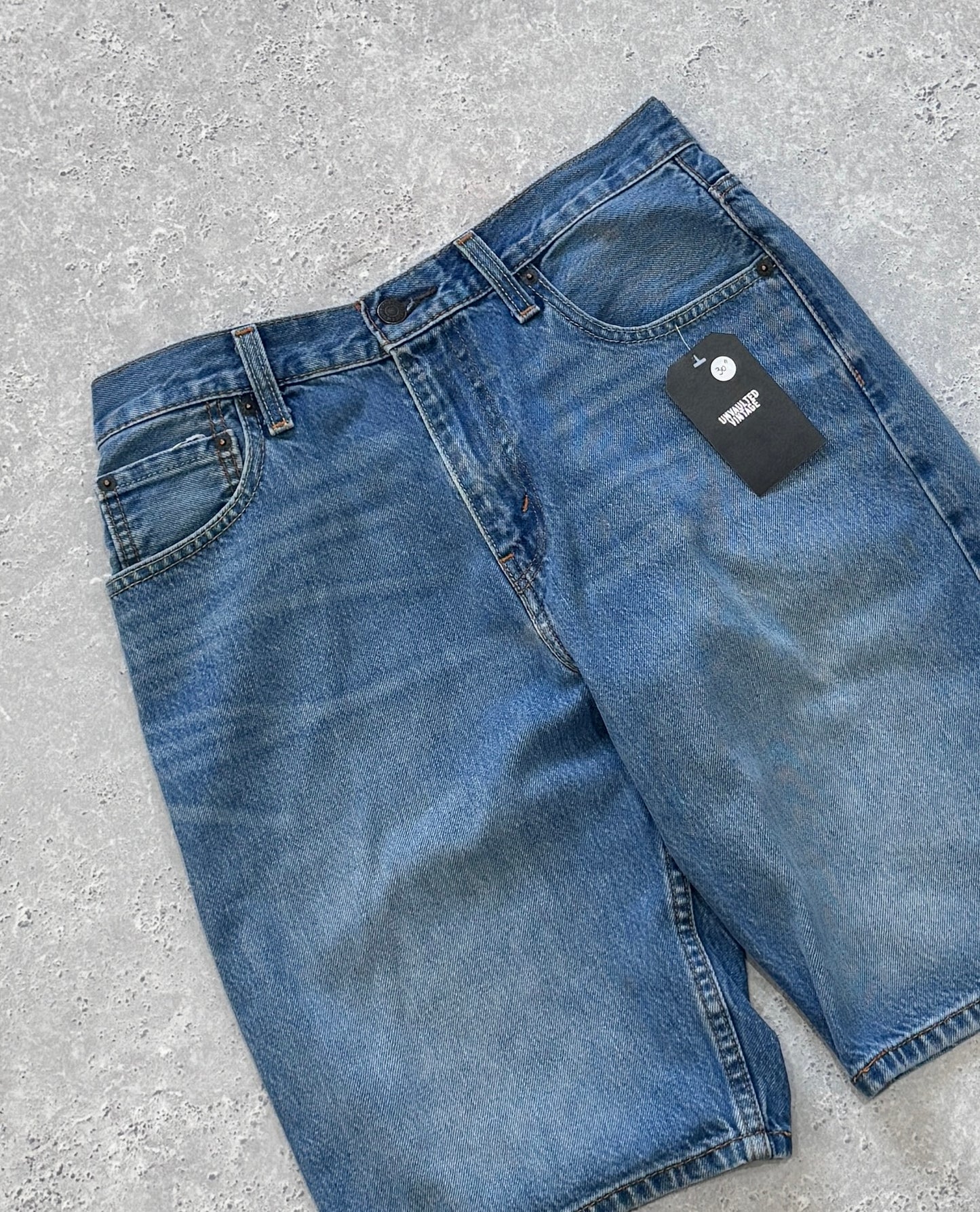 Vintage 00s Levi's Denim Jorts (30")