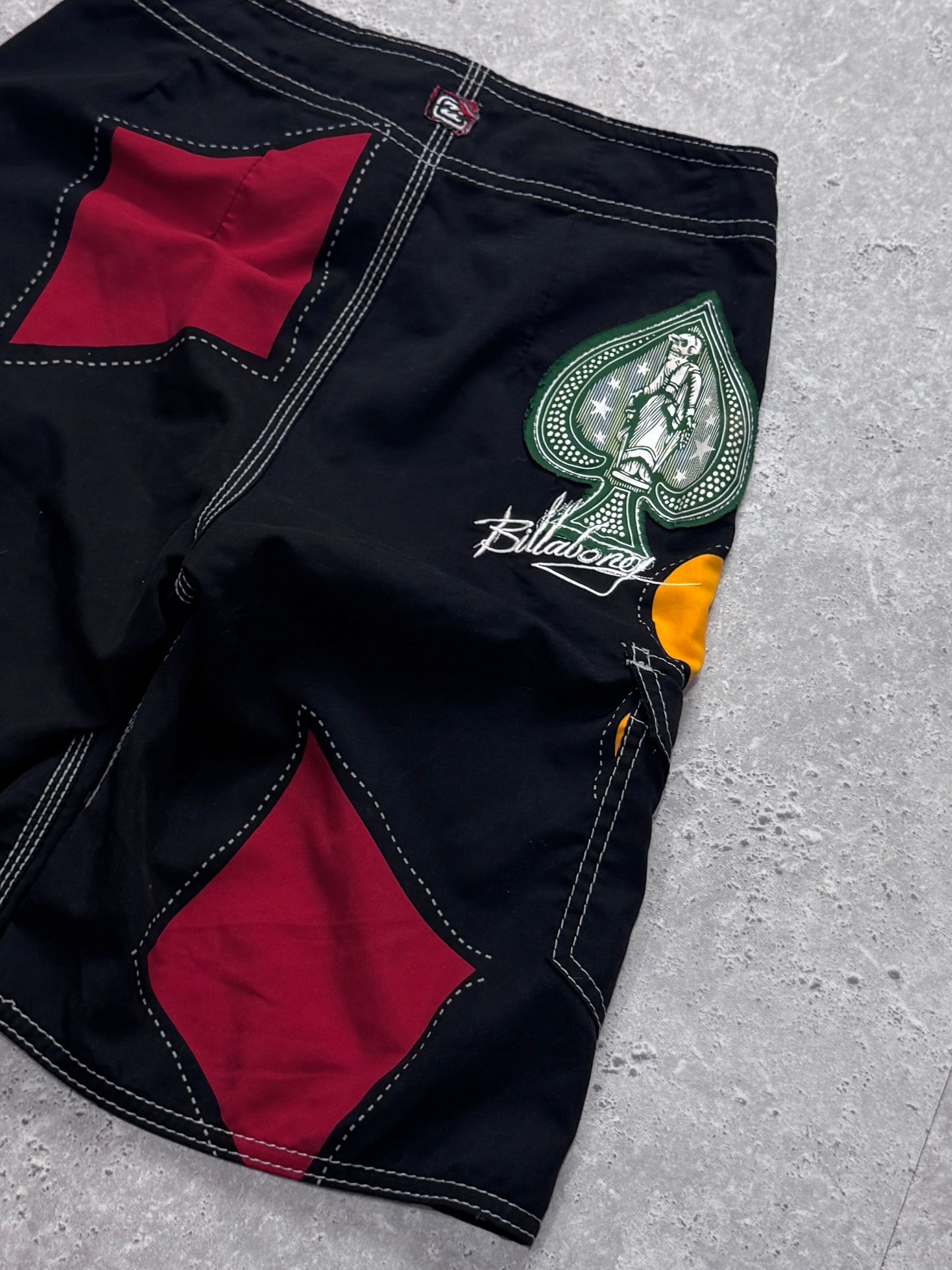 Vintage 2000s Billabong Boardshorts (24")