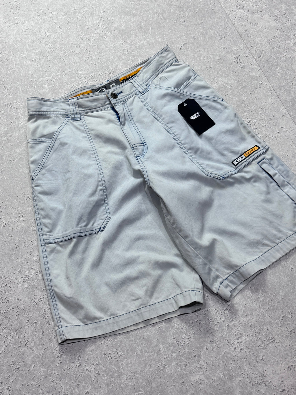 Vintage 2000s Oakley Software Cargo Shorts (30”)