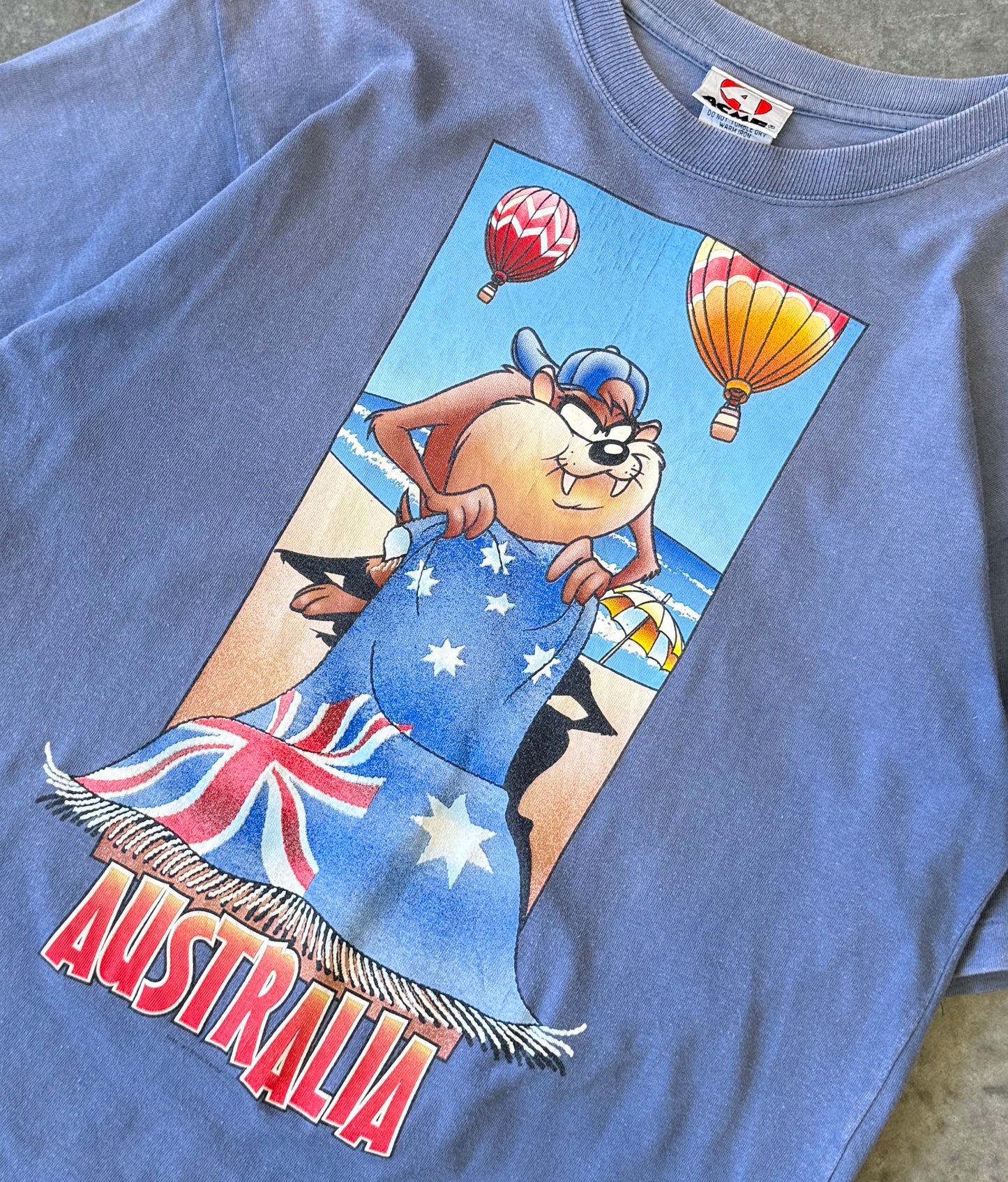 Vintage 90s Looney Tunes Taz Australia Tee (M)