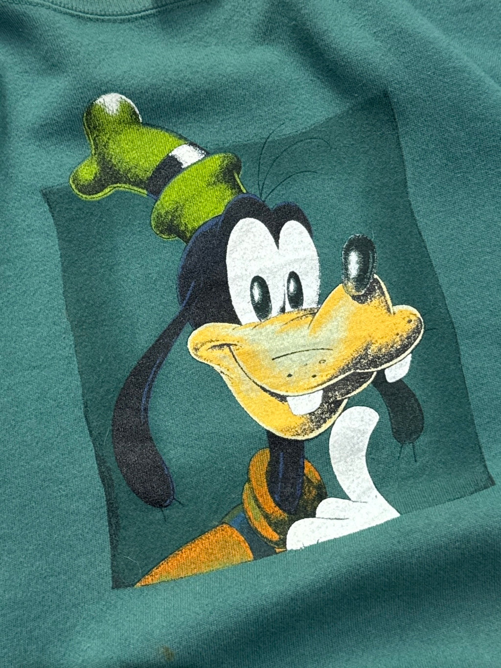 Vintage 2000s Disney Goofy Sweater (L)