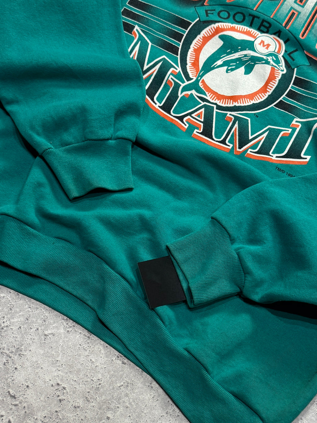 Vintage 90s Miami Dolphins NFL Sweater (L)