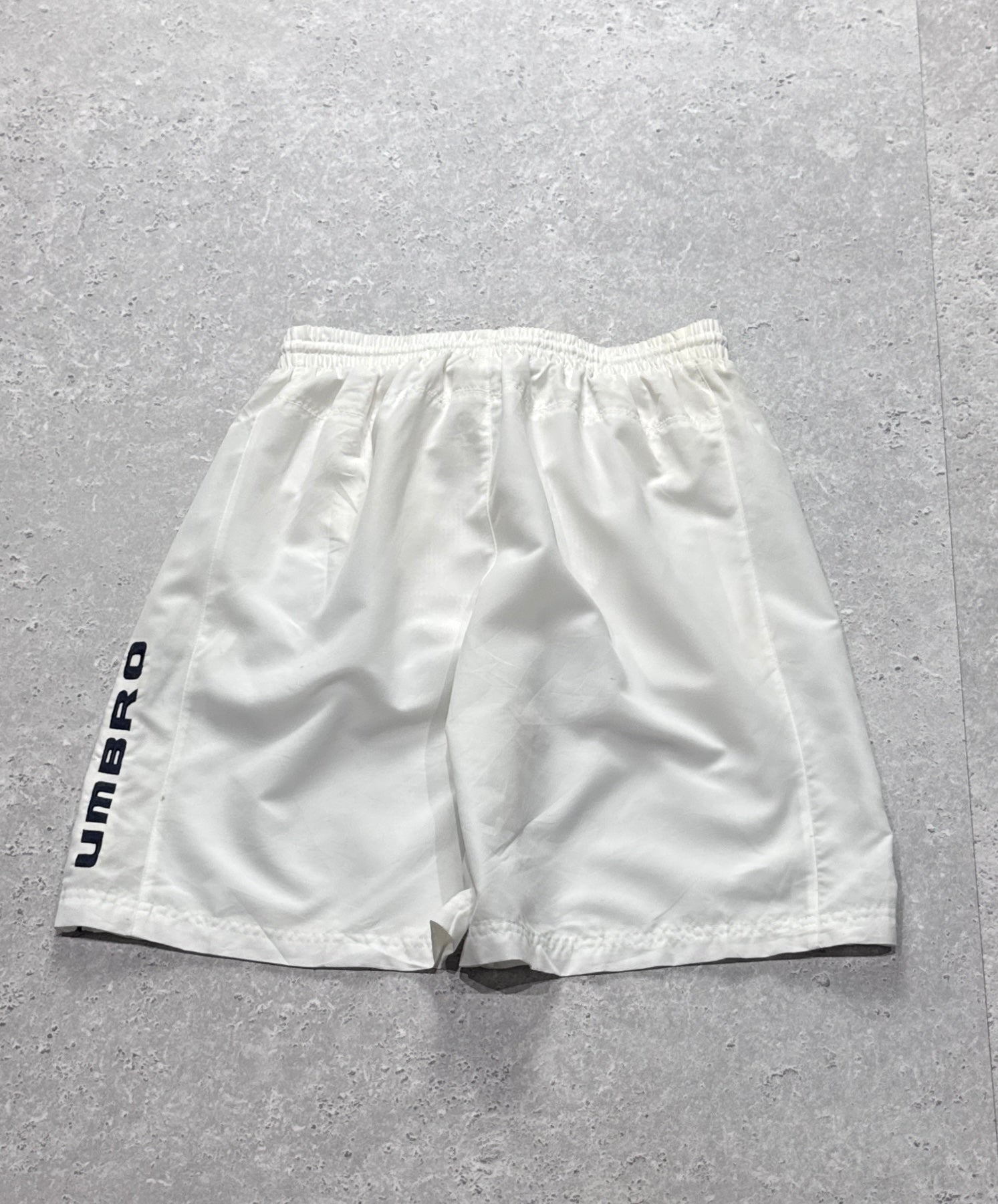 Vintage 2000s Umbro Track Shorts (M)