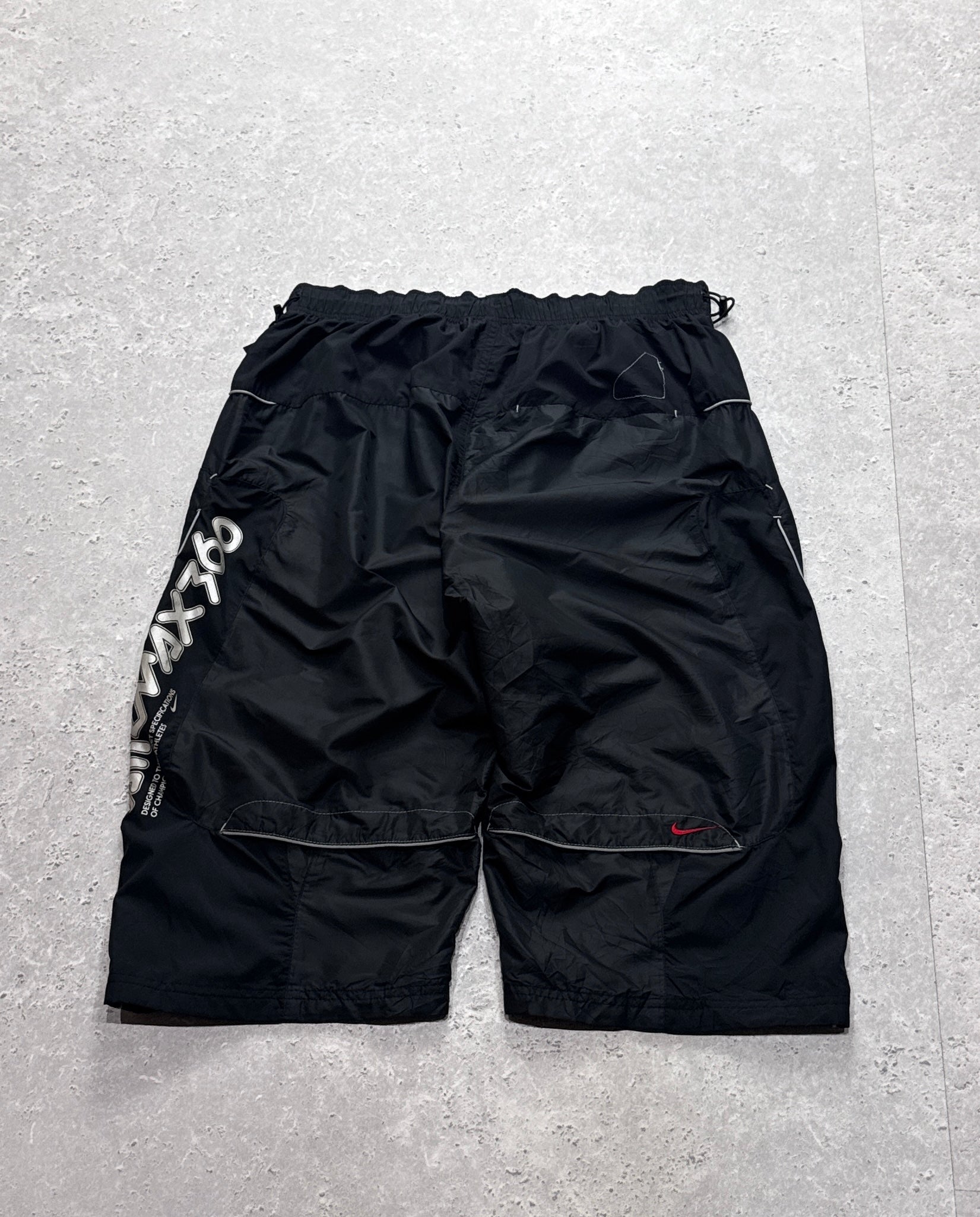 Vintage 2000s Nike Air Max Track Shorts (L)