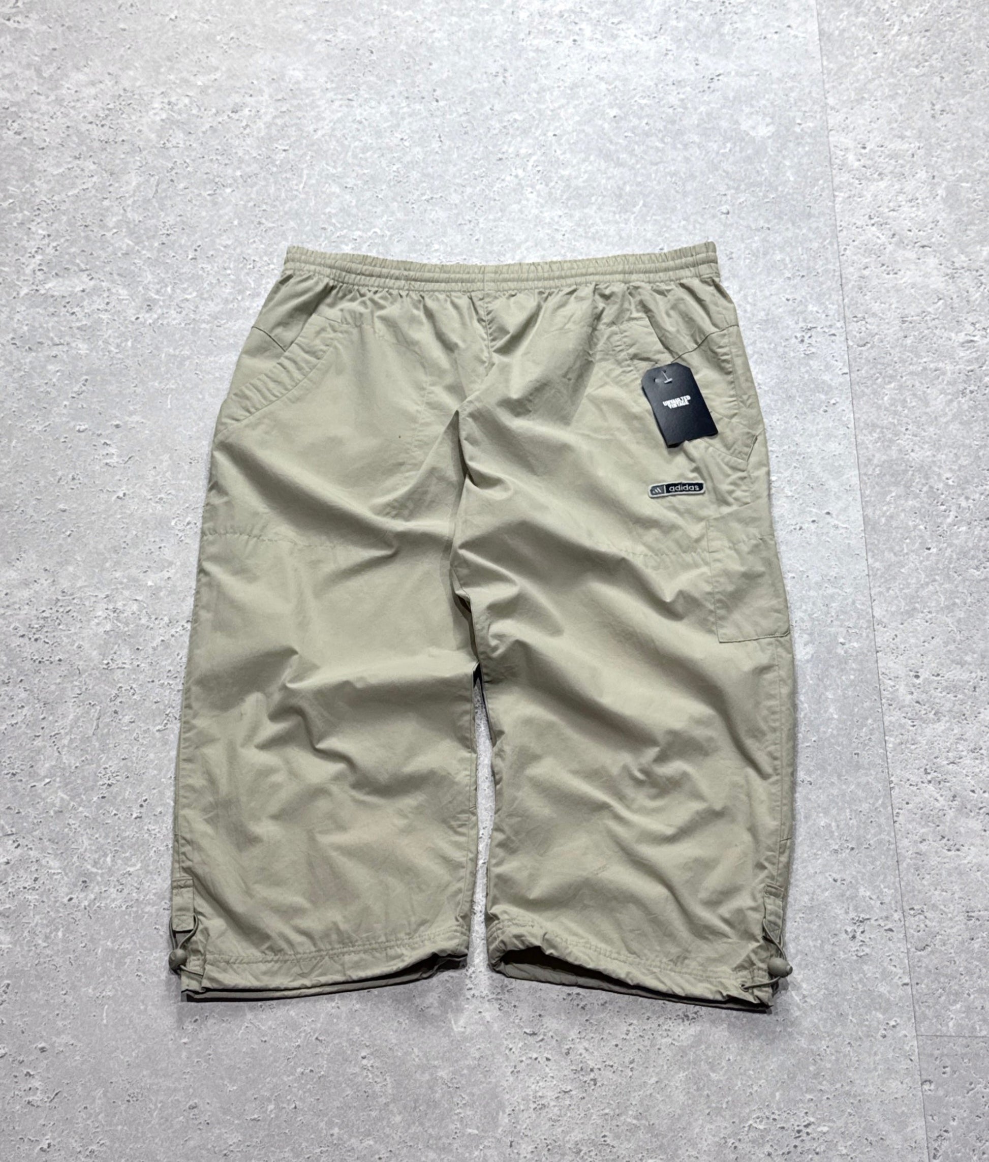 Vintage 2000s Adidas Adjustable 3/4 Cargo Shorts (L)
