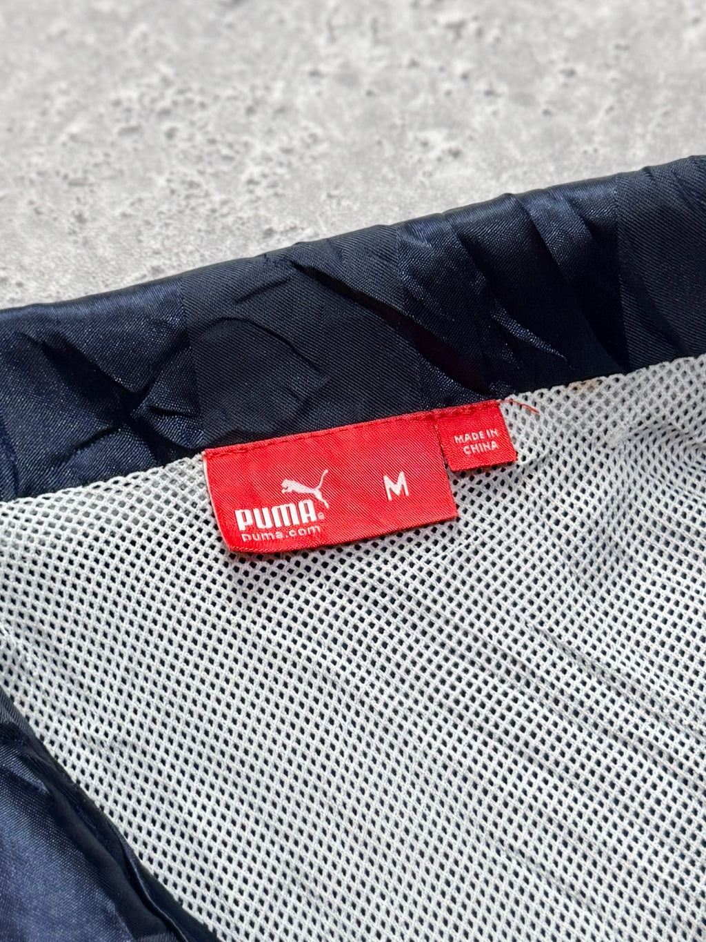 Vintage 2000s Puma Windbreaker Jacket (M)