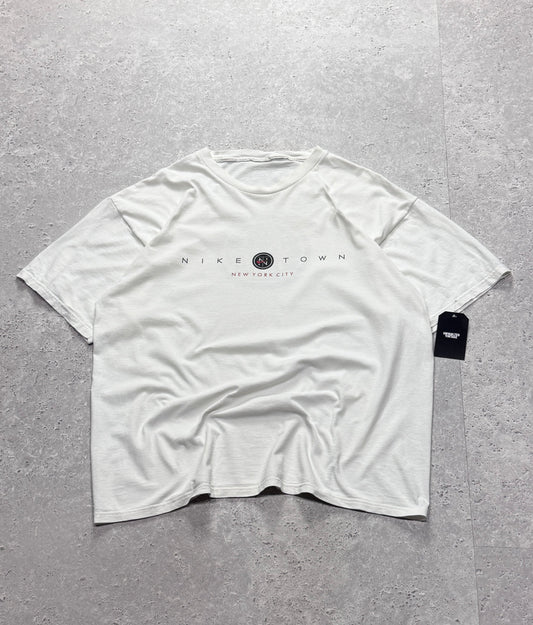 Vintage 90s Nike Town New York (XL)