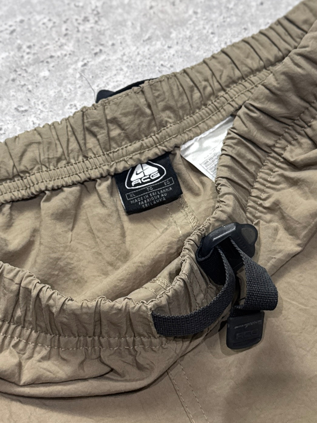 Vintage 2000s Nike ACG Running Shorts (XL)