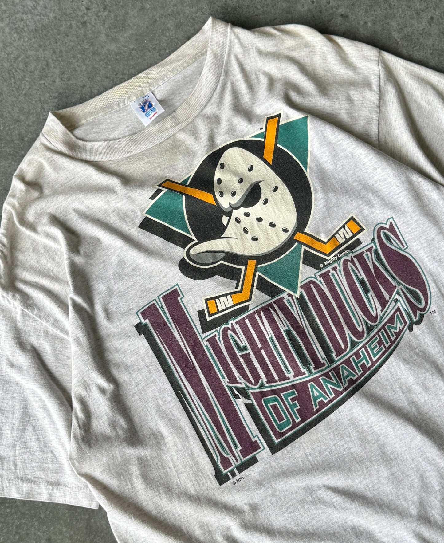 Vintage 90s Anaheim Mighty Ducks MLB Tee (XL)