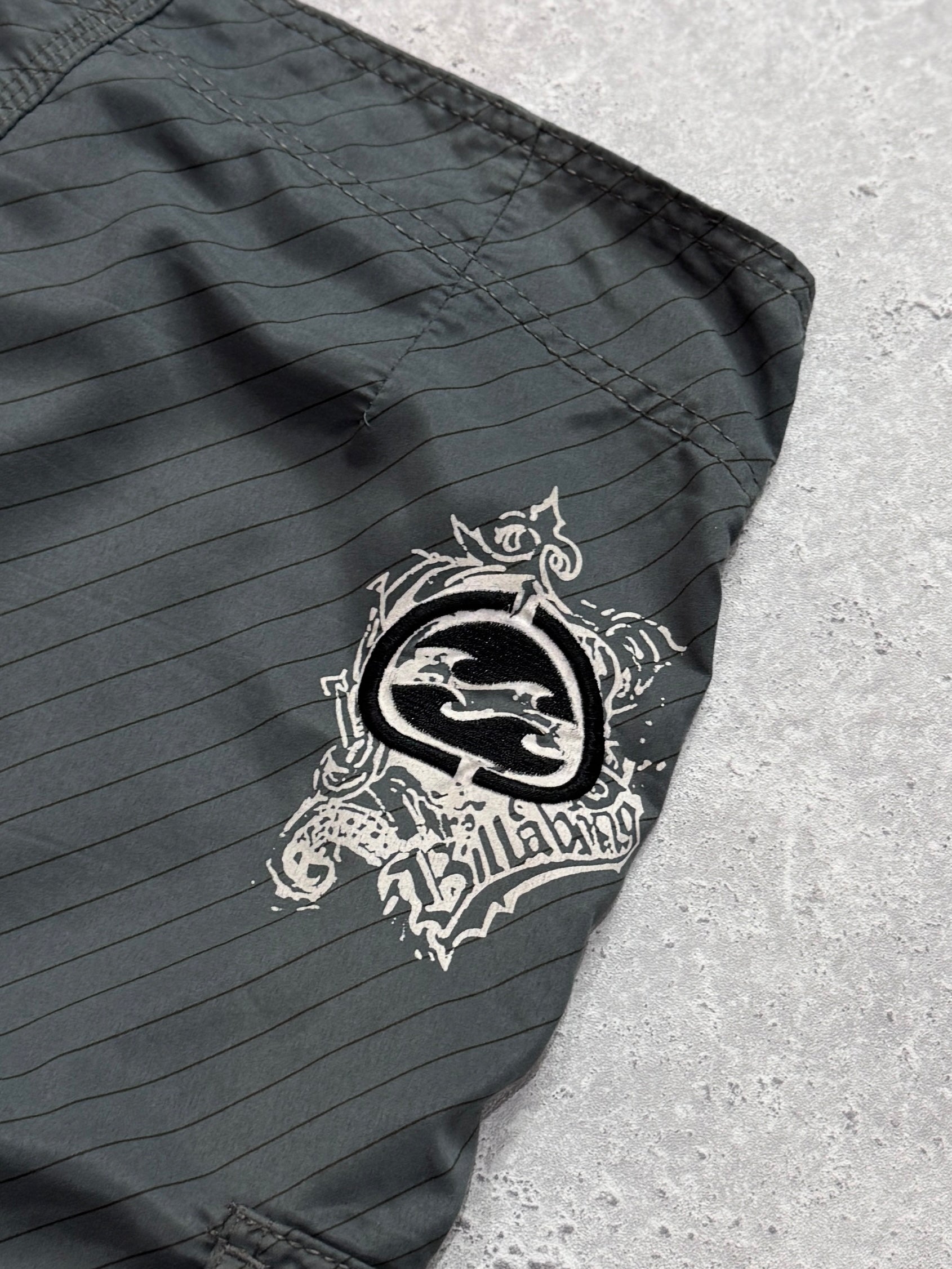 Vintage 2000s Billabong Boardshorts (32”)