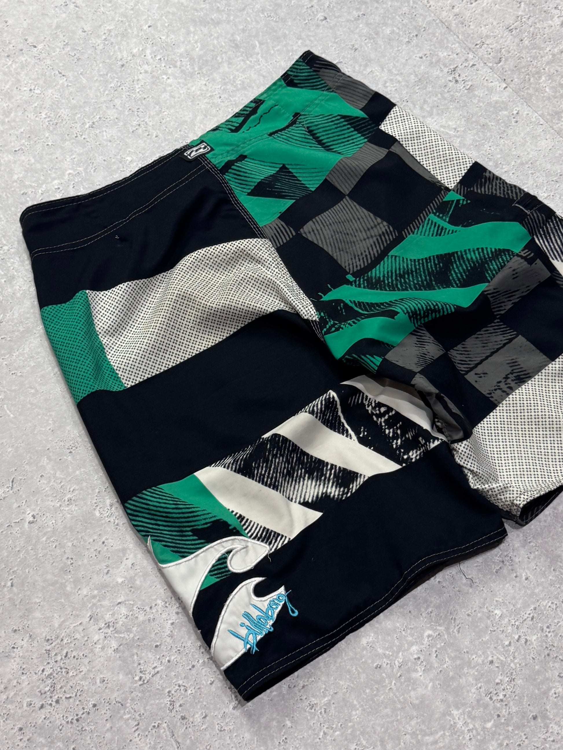 Vintage Y2K Billabong Boardshorts (32")