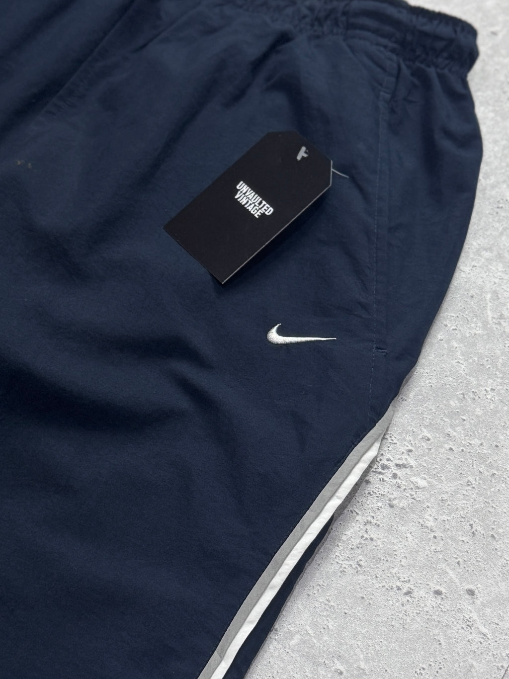 Vintage 2000s Nike Adjustable 3/4 Track Shorts (S)