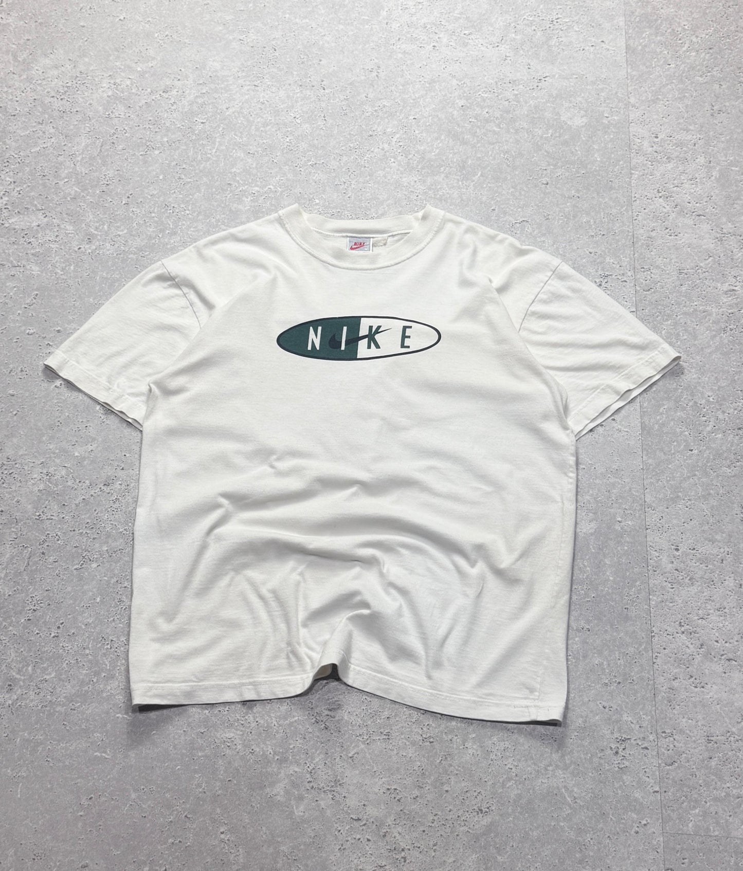 Vintage 90s Nike Spellout Tee (M)