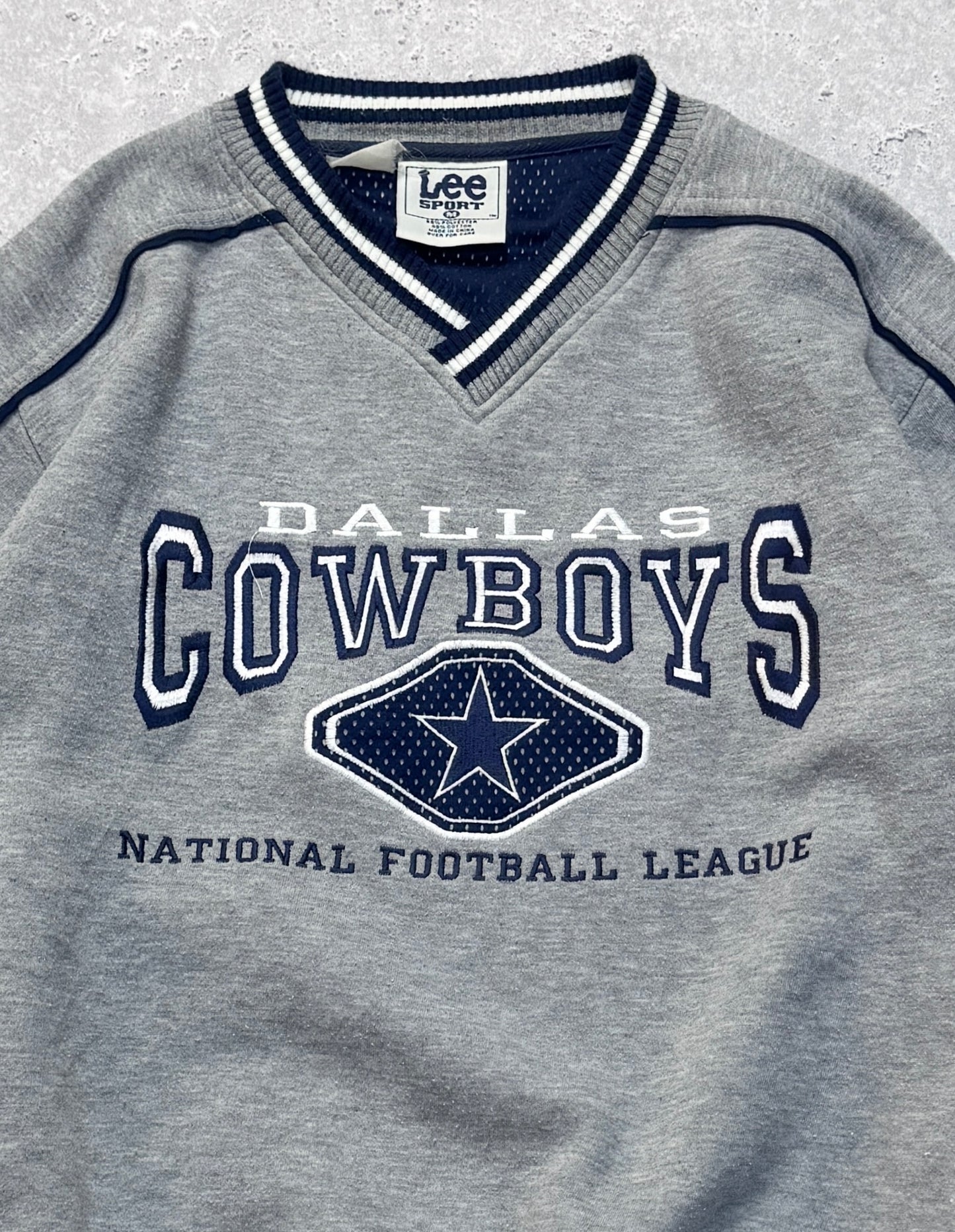 Vintage Dallas Cowboys Embroidered NFL Sweater (L)