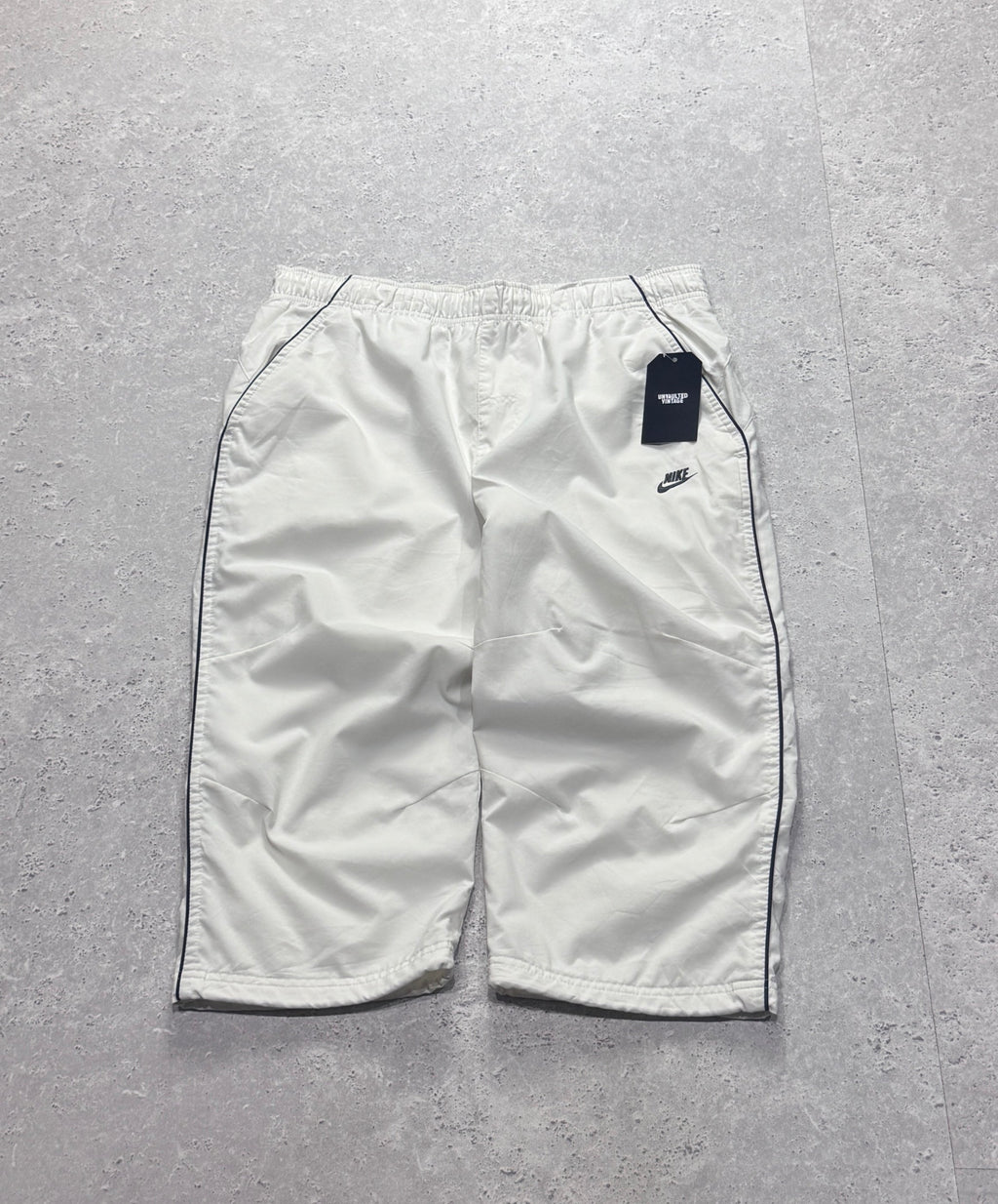 Vintage 2000s Nike Adjustable 3/4 Track Shorts (M)