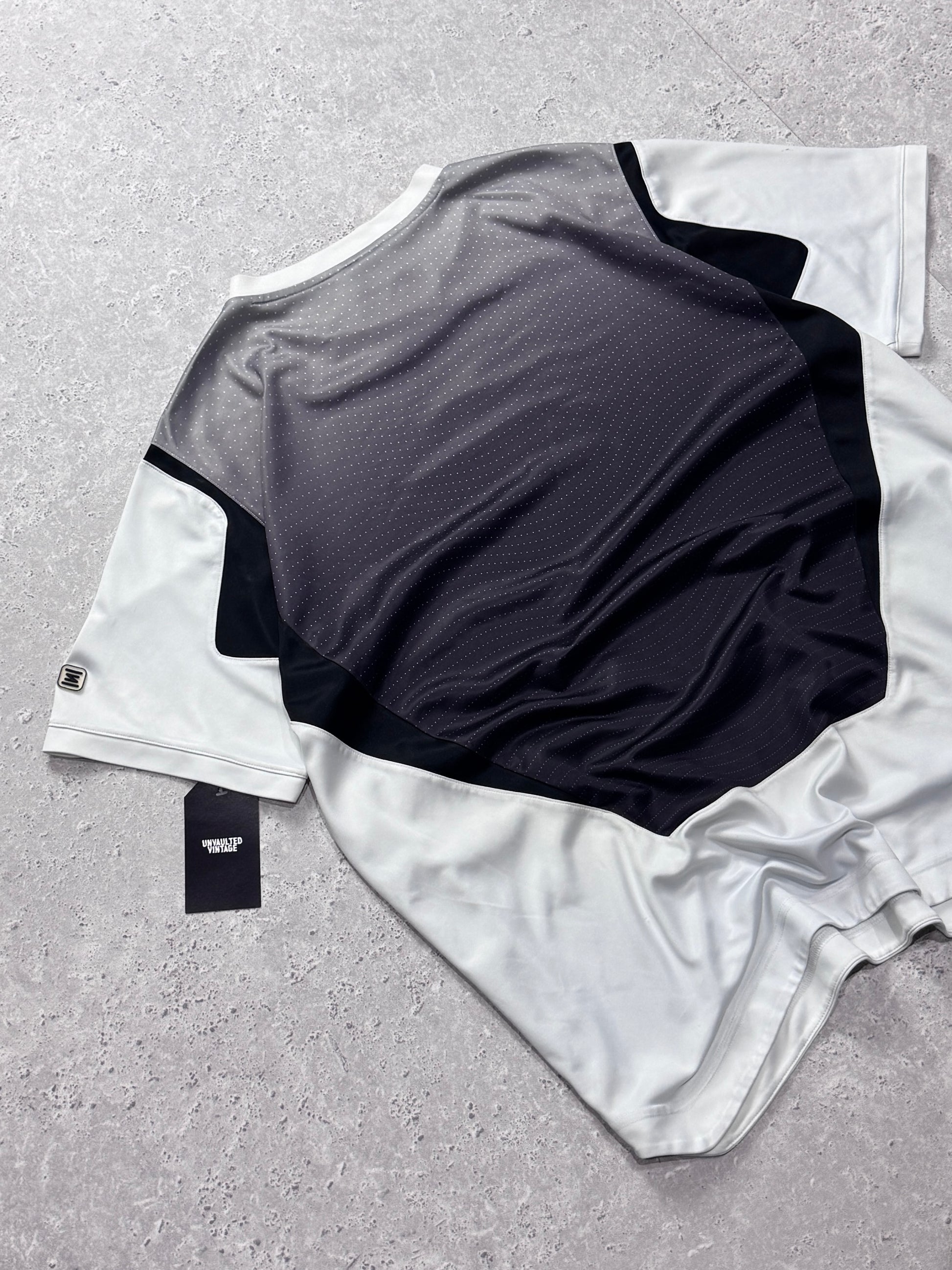 Vintage 2000s Nike Shox Training Tee (L)