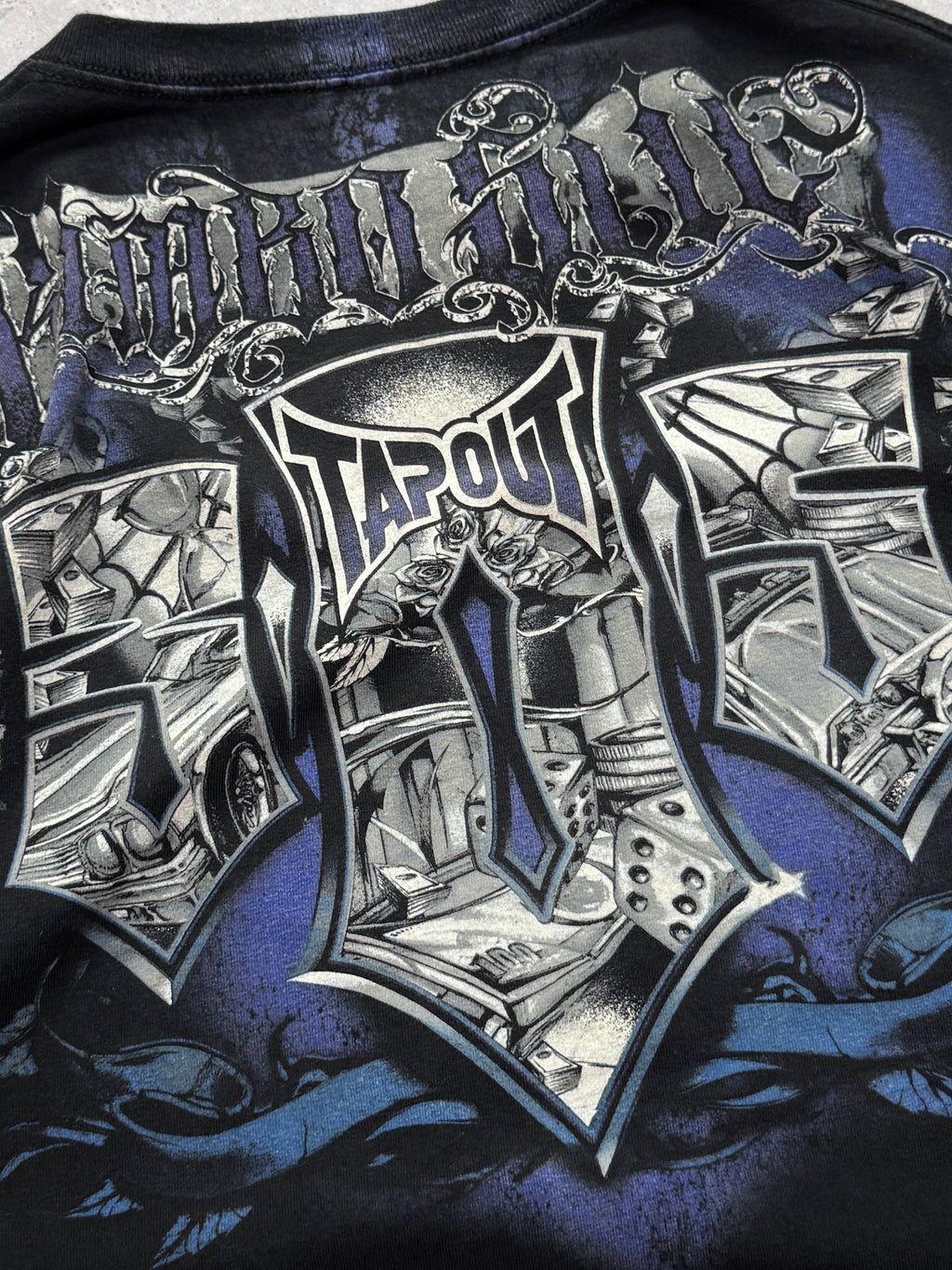 Vintage Y2K Tapout Tribal Tee (XL)