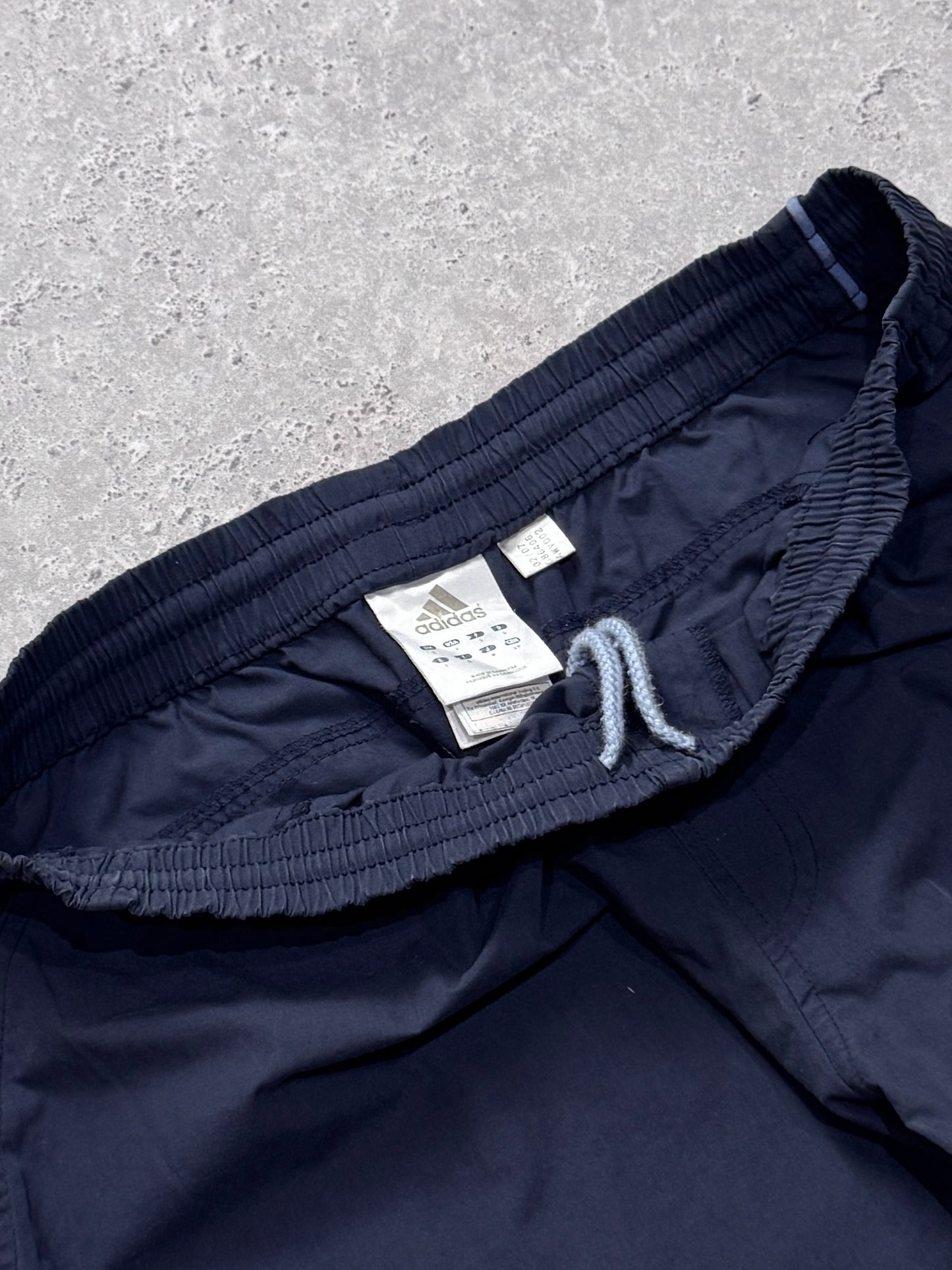 Vintage 2000s Adidas Adjustable 3/4 Cargo Shorts (30”)