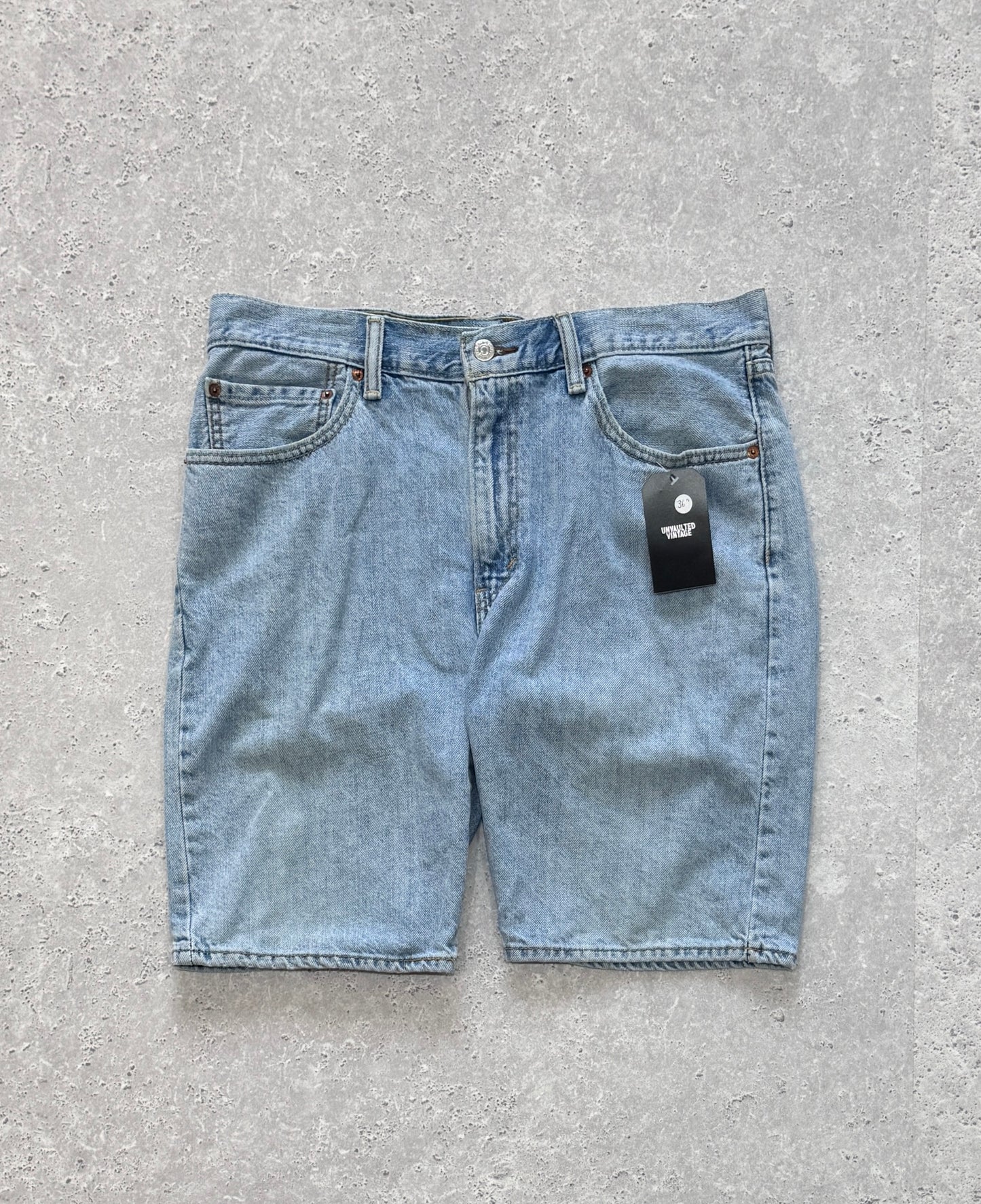 Vintage 00s Levi's Denim Jorts (36")