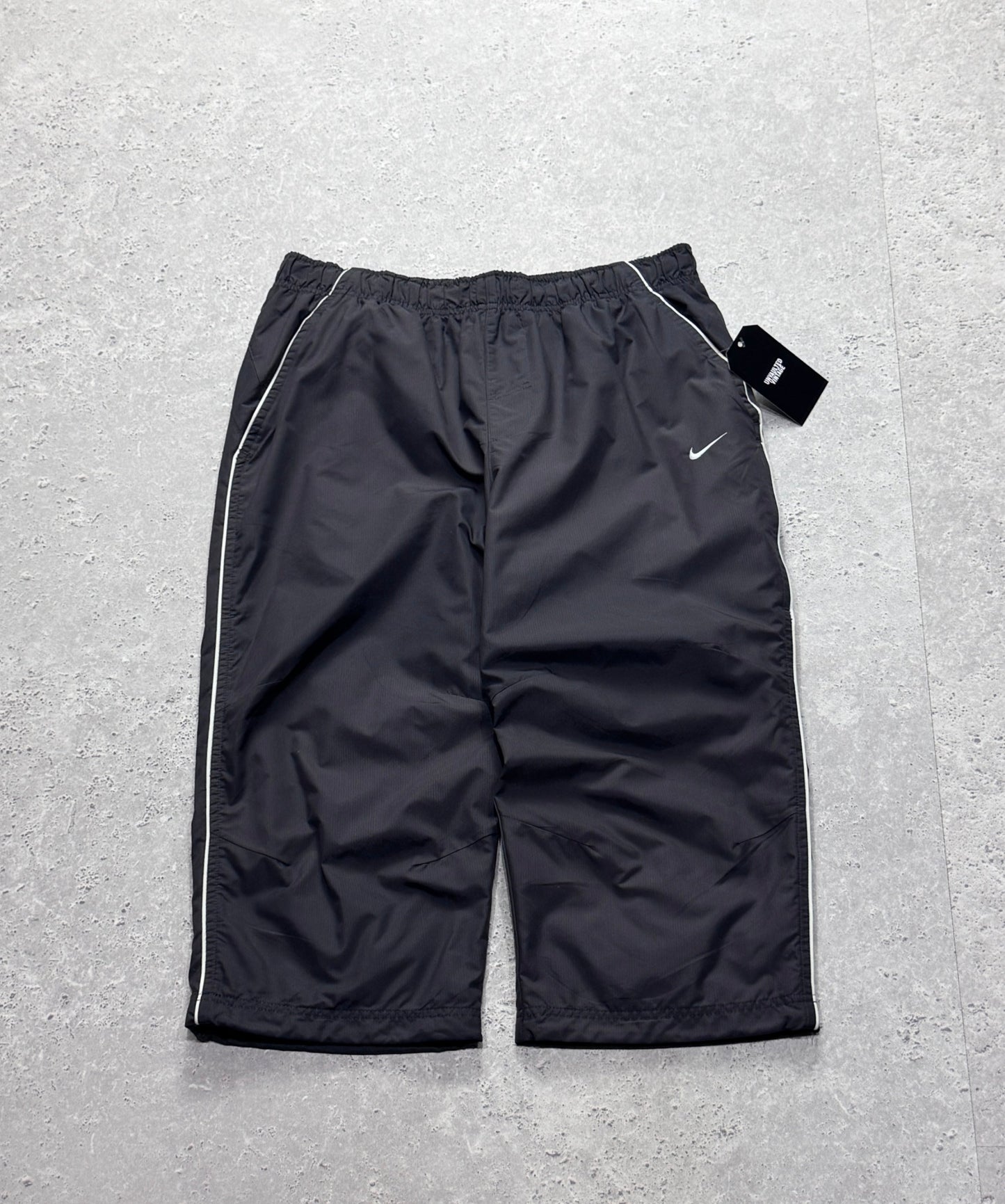 Vintage 2000s Nike Adjustable 3/4 Track Shorts (30")