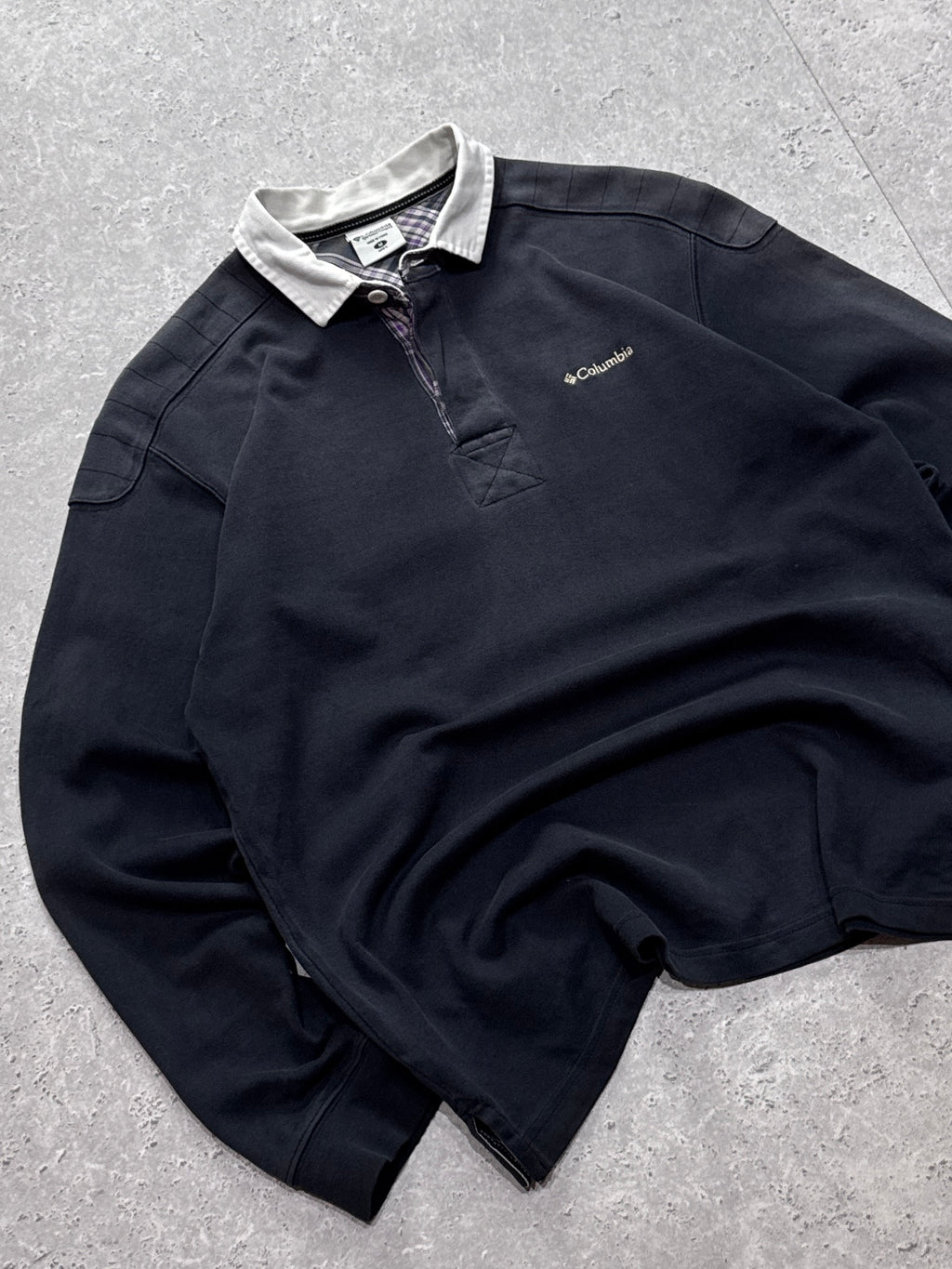 Vintage 2000s Columbia Rugby Sweater (M)