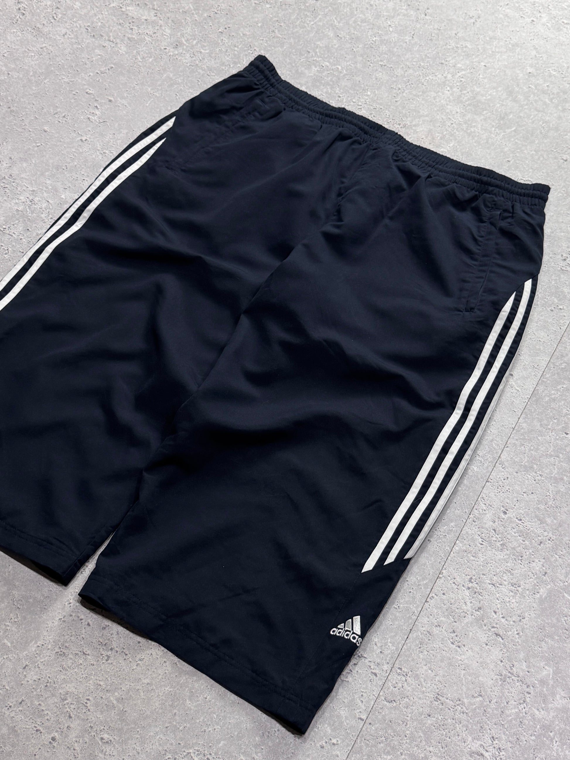 Vintage 2000s Adidas 3/4 Track Shorts (2XL)