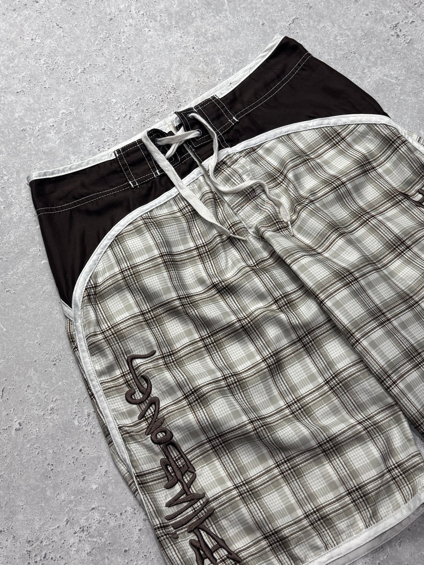 Vintage 2000s Billabong Plaid Boardshorts (30")