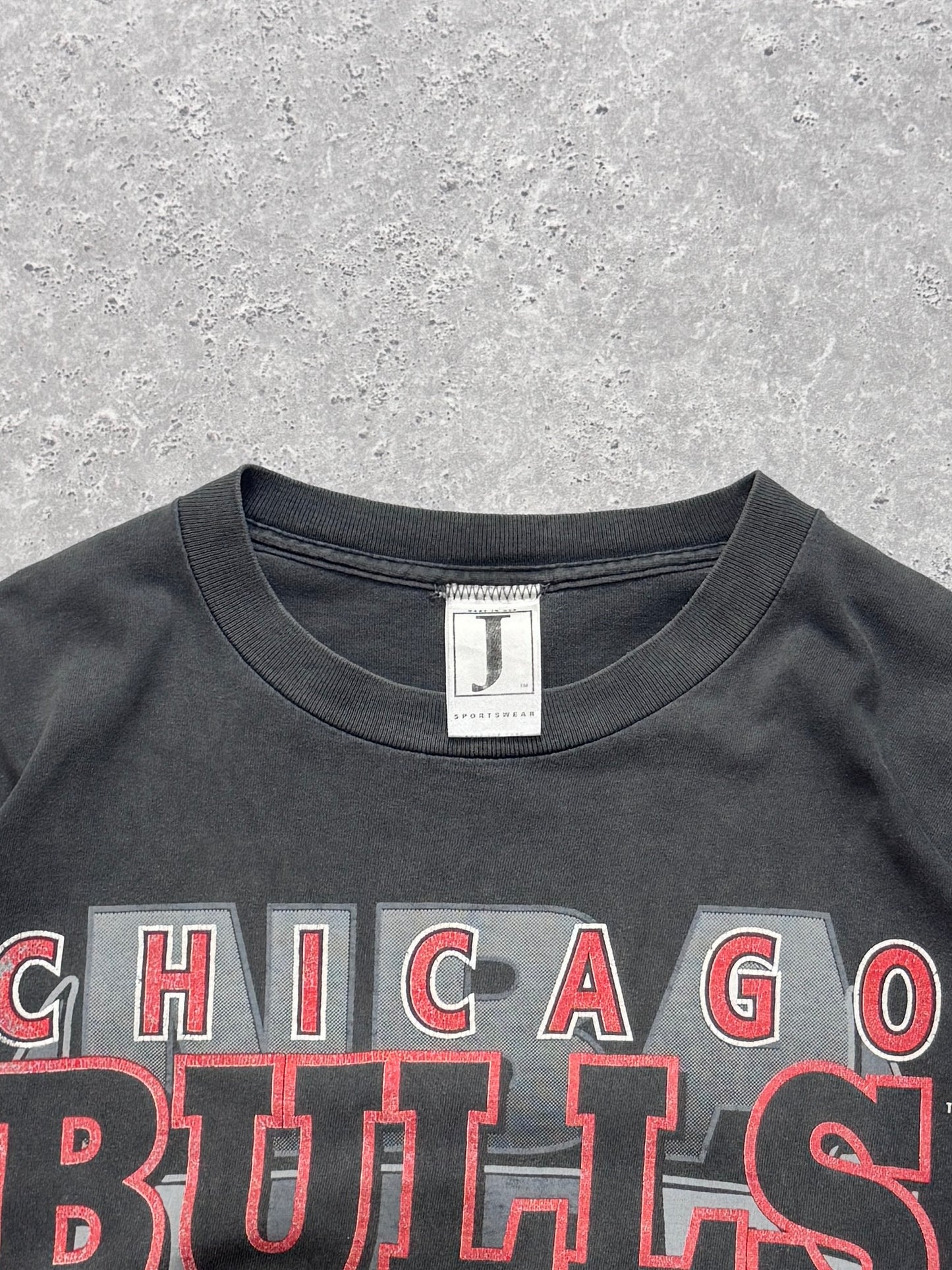 Vintage 90s Chicago Bulls NBA Tee (XL)