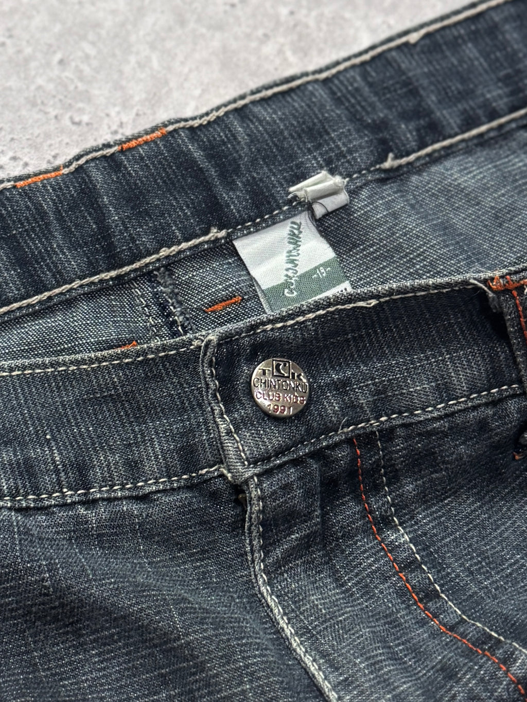 Vintage Y2K Baggy Graphic Carpenter Jorts (28”)