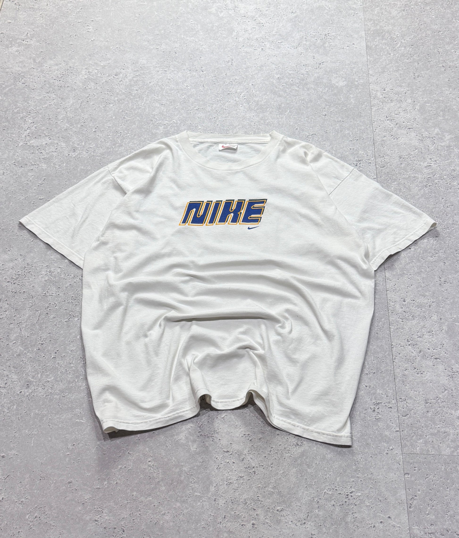 Vintage 90s Nike Spellout Tee (XL)