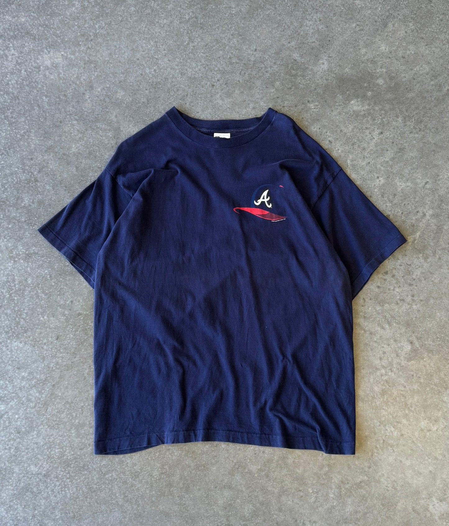 Vintage 90s Atlanta Braves Essential Tee (2XL)