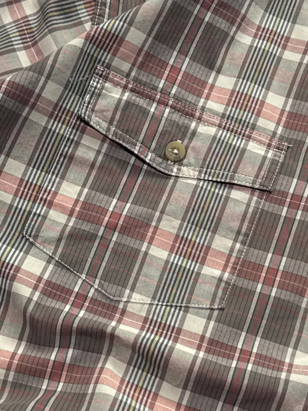Vintage 2000s Plaid Button Up Shirt (XXL)