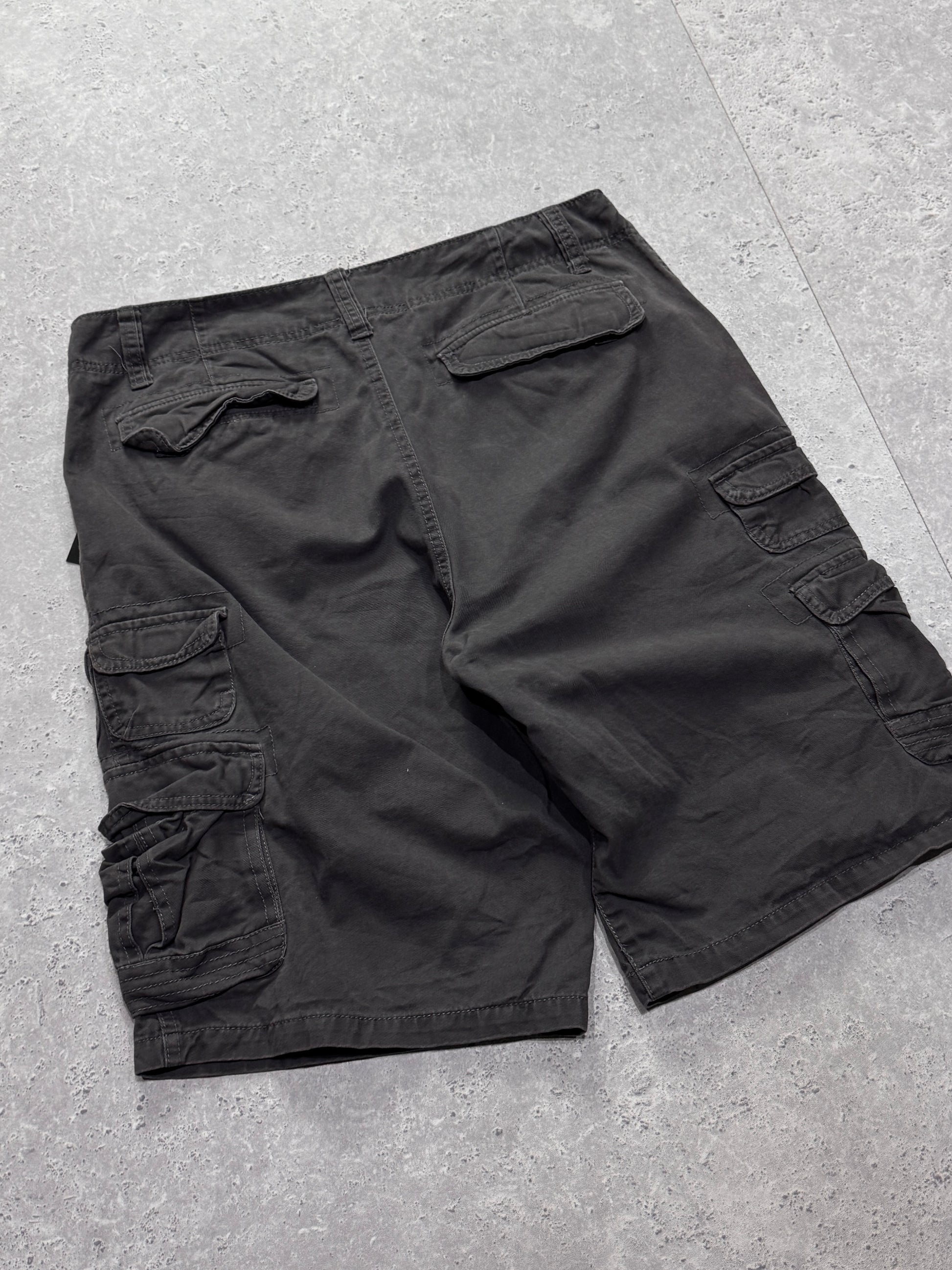 Vintage 2000s Ocean Pacific Cargo Shorts (36”)