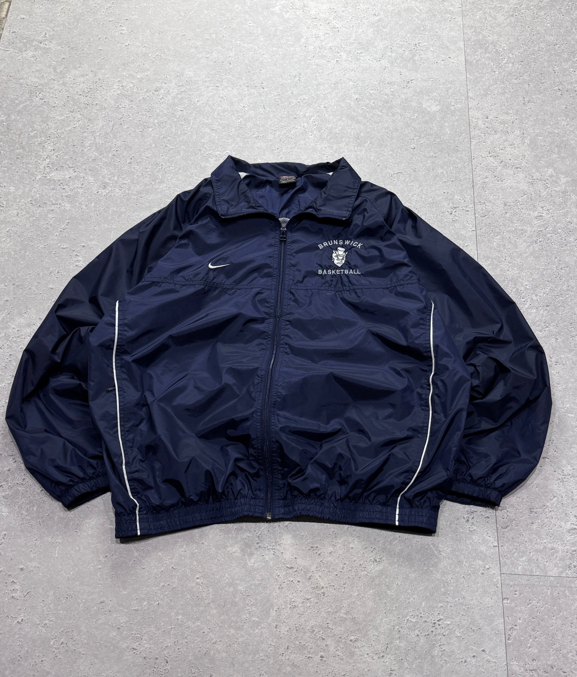 Vintage 2000s Nike X Brunswick Basketball Windbreaker Jacket (L)