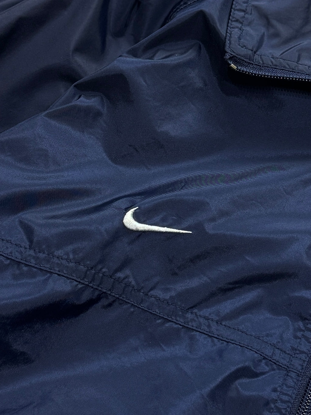 Vintage 2000s Nike X Brunswick Basketball Windbreaker Jacket (L)