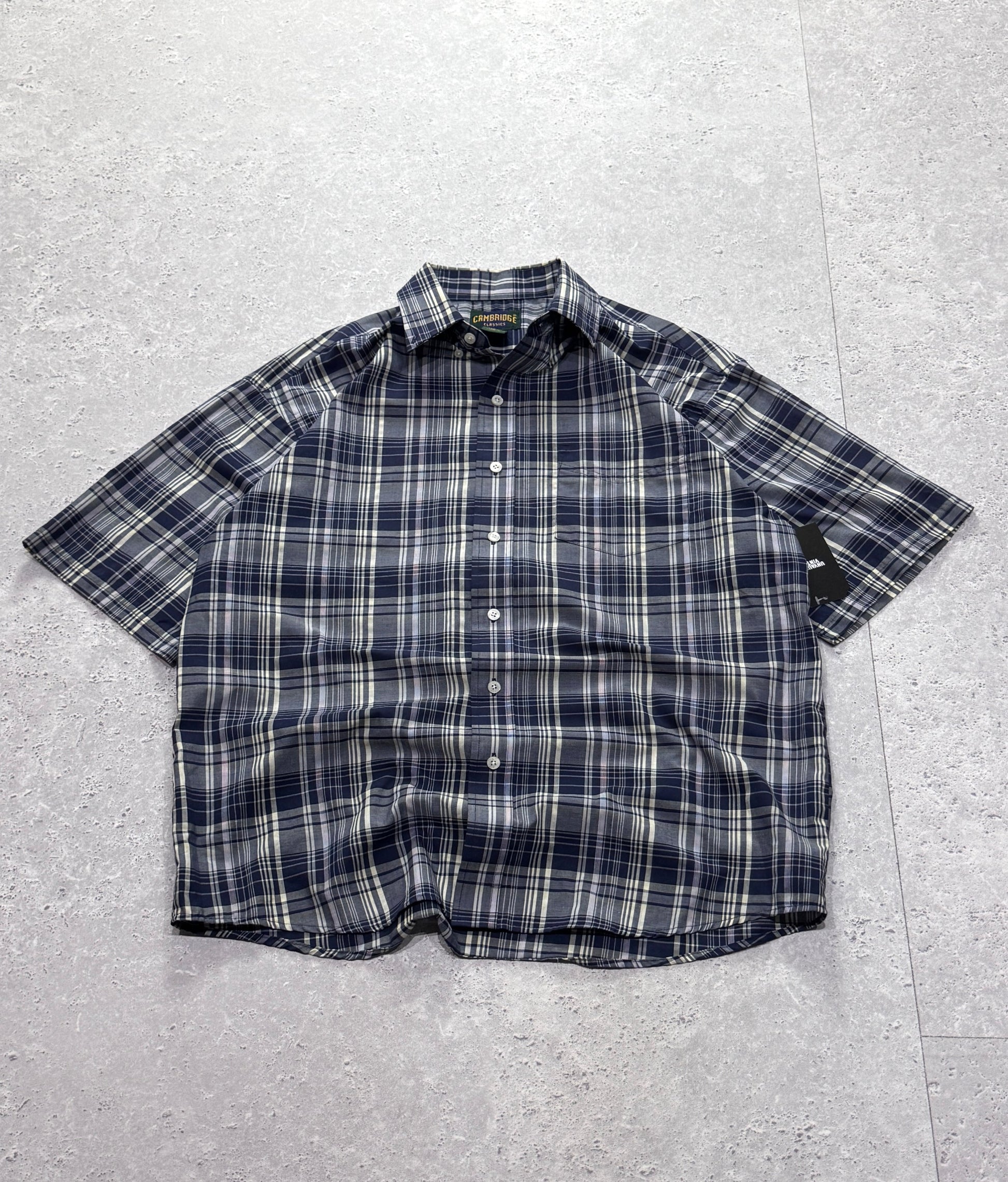 Vintage 2000s Plaid Button Up Shirt (L)