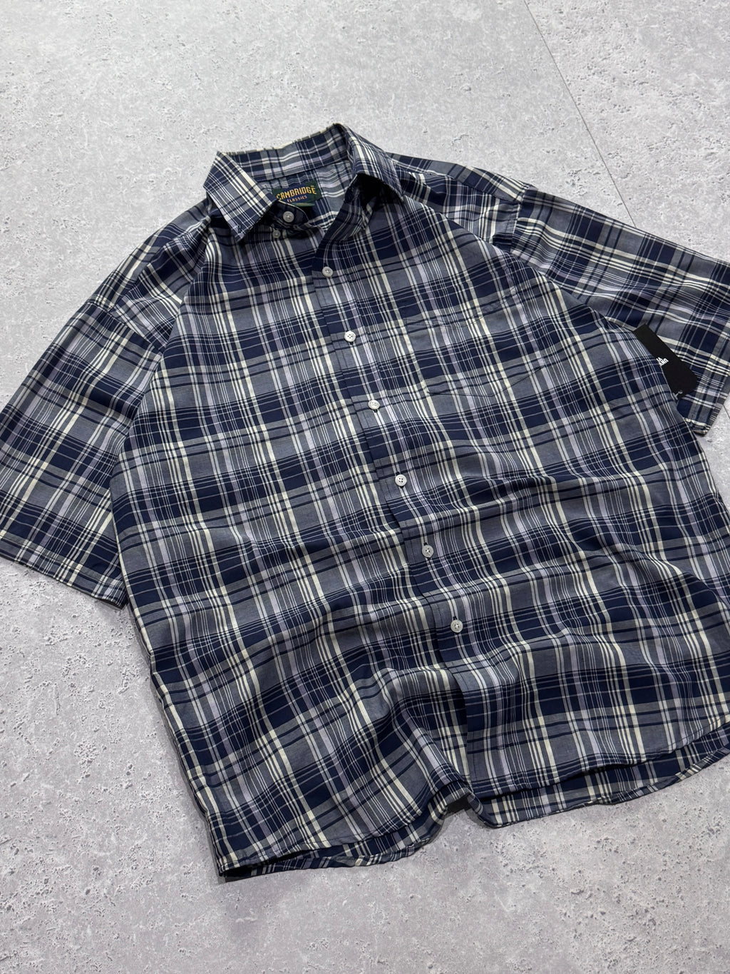 Vintage 2000s Plaid Button Up Shirt (L)