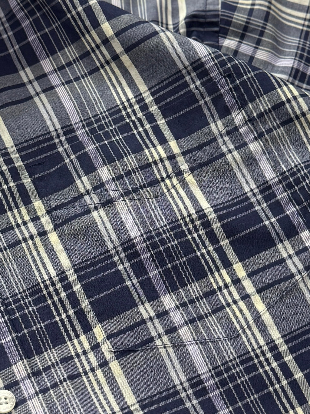 Vintage 2000s Plaid Button Up Shirt (L)