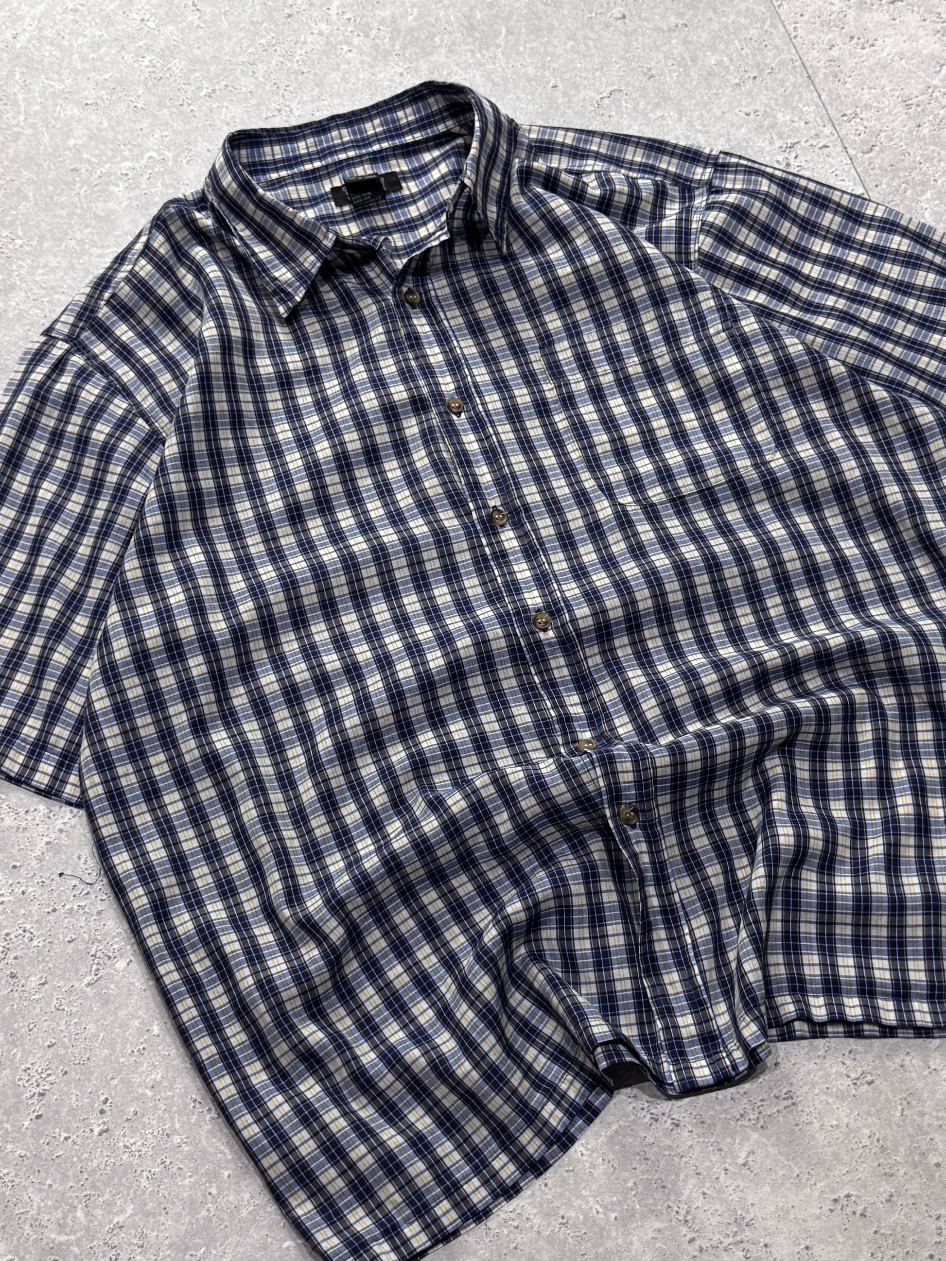 Vintage 2000s Plaid Button Up Shirt (XL)