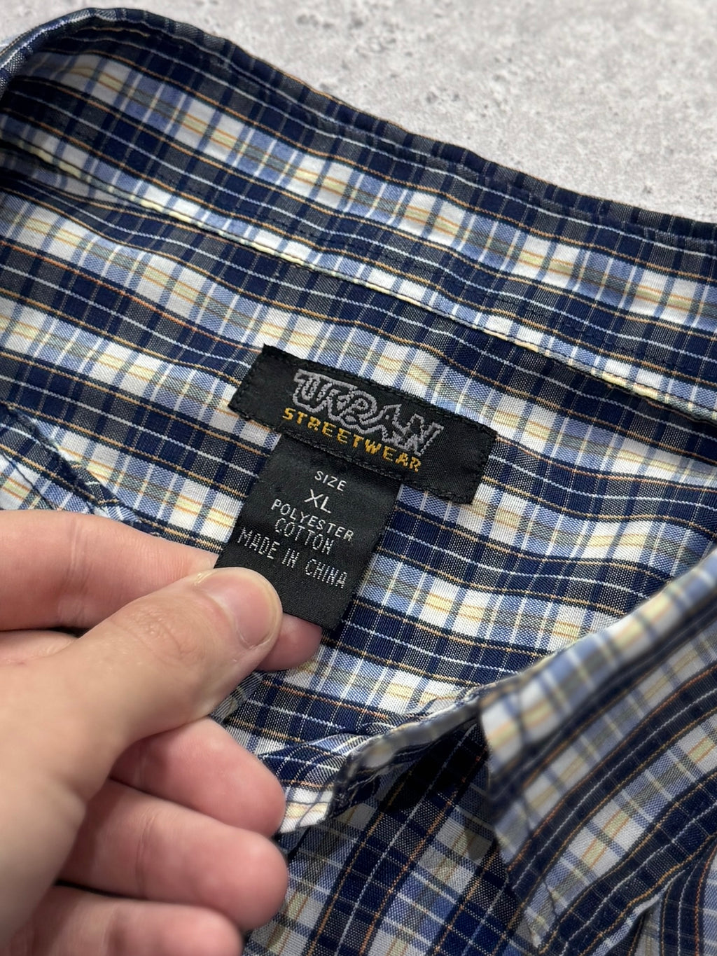Vintage 2000s Plaid Button Up Shirt (XL)