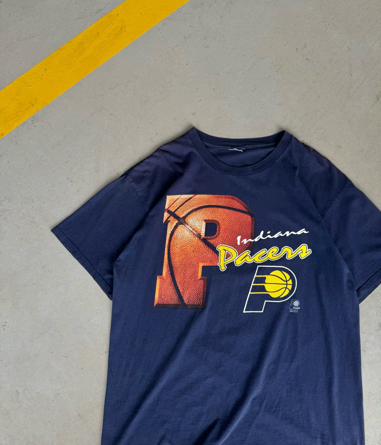 Vintage Indiana Pacers NBA Tee (XL)