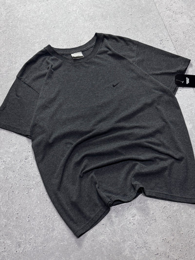 Vintage 2000s Nike Embroidered Tee (M)