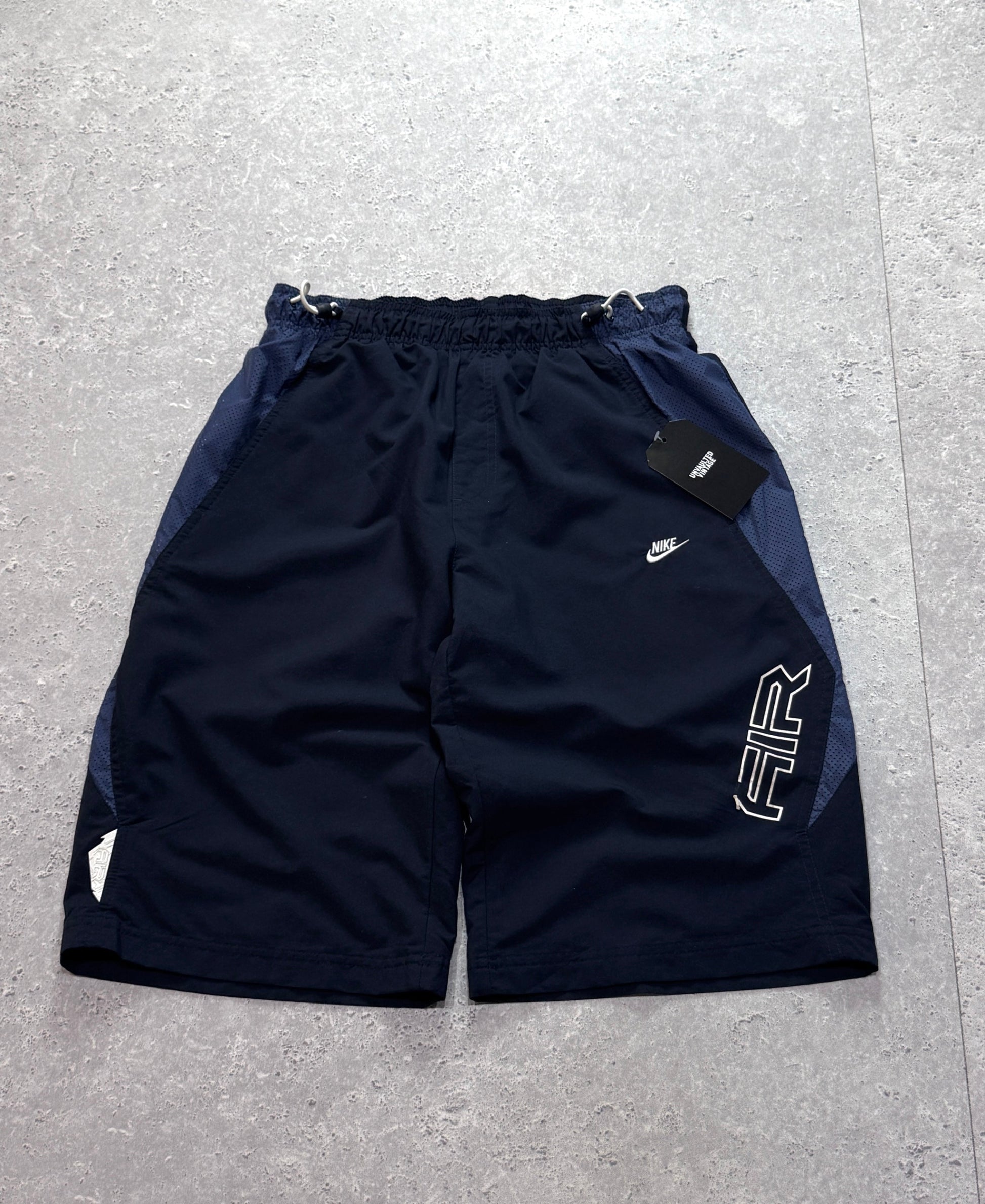 Vintage 2000s Nike Air Adjustable 3/4 Track Shorts (M)