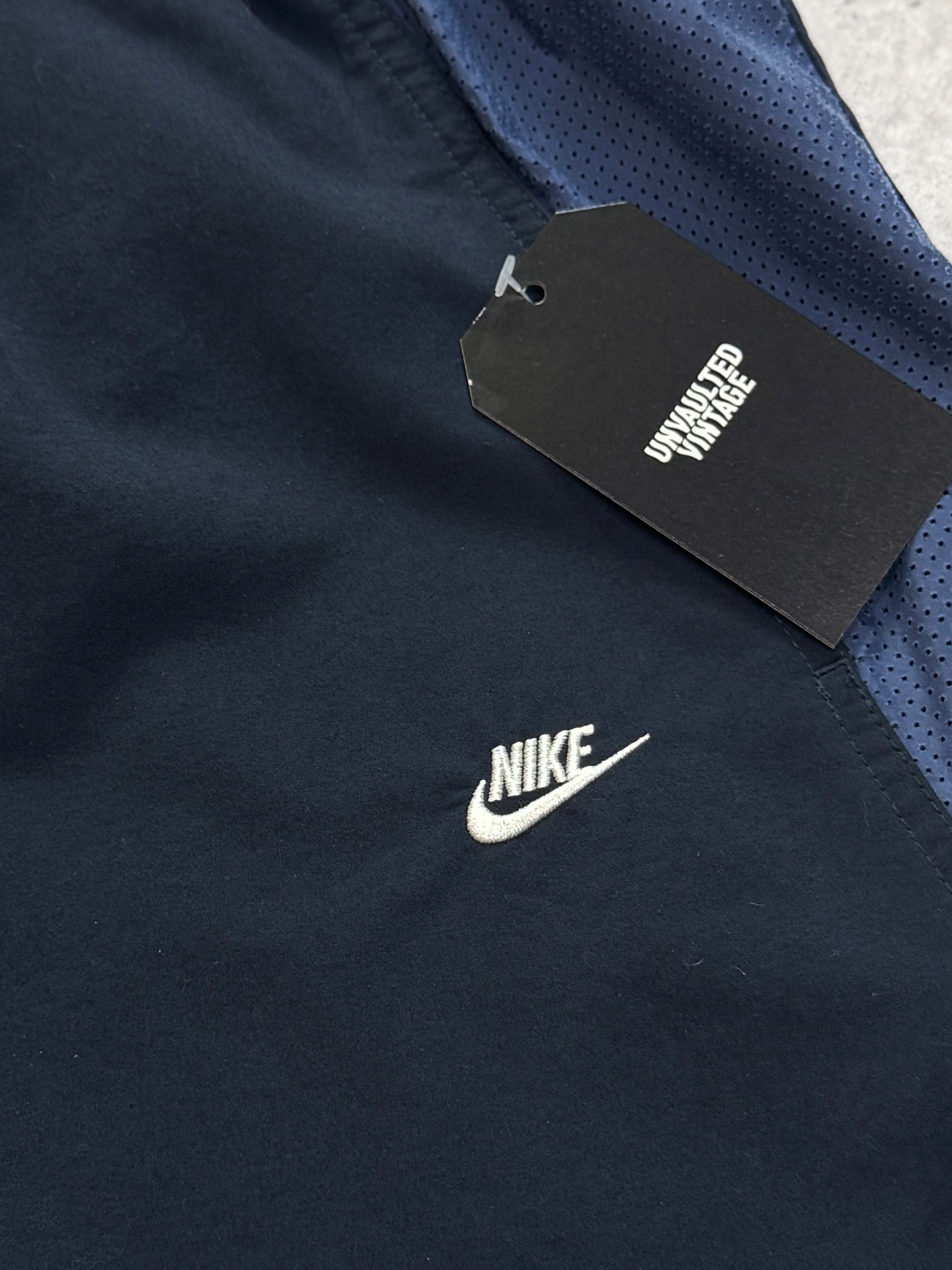 Vintage 2000s Nike Air Adjustable 3/4 Track Shorts (M)