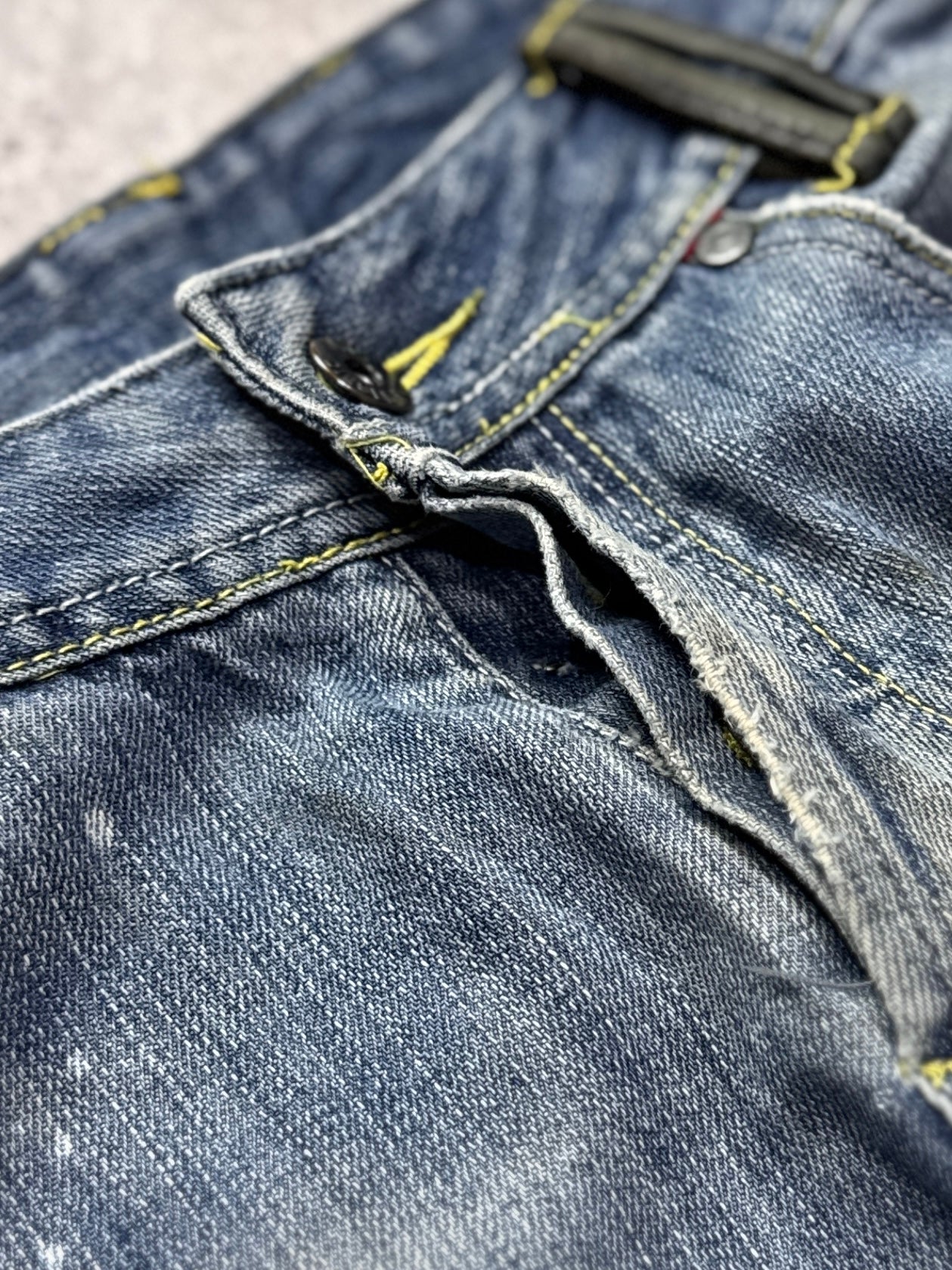 Vintage Y2K Diesel Denim Jeans (32”)