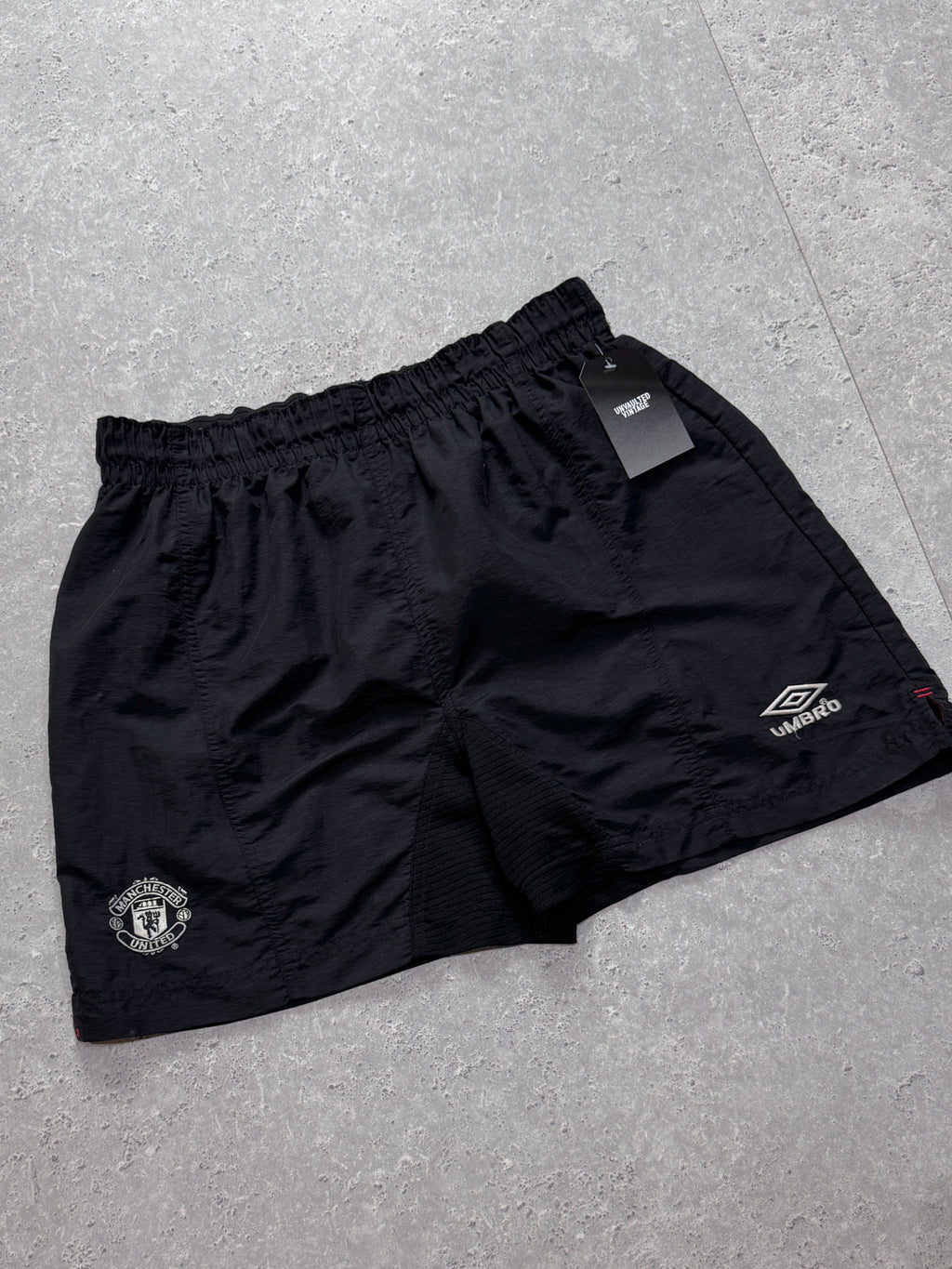 Vintage 90s Umbro X Manchester United Football Training Shorts (M)