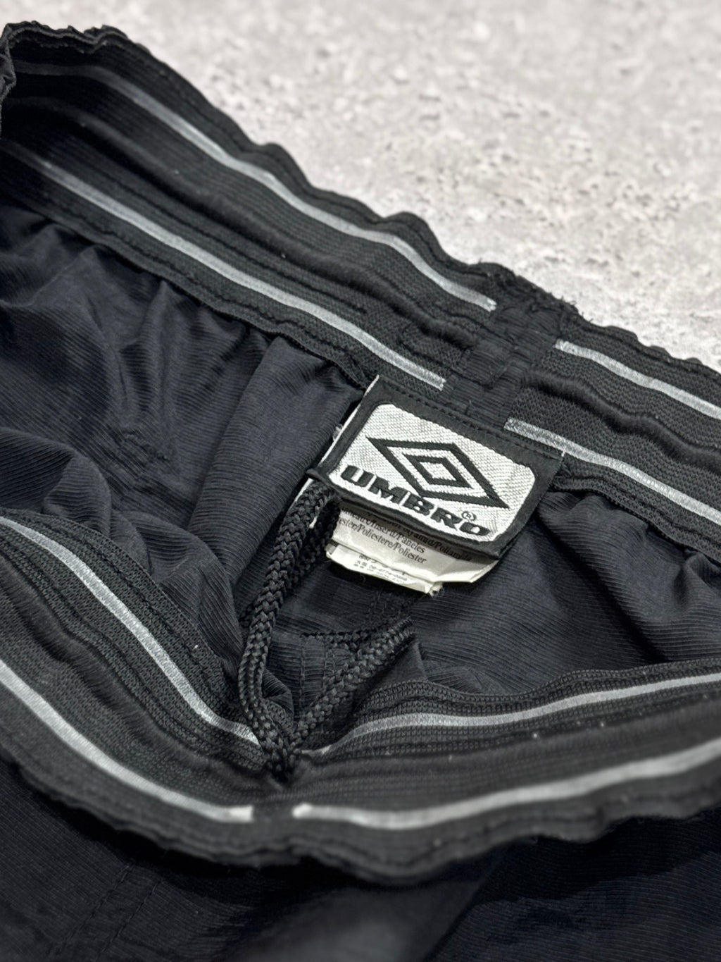 Vintage 90s Umbro X Manchester United Football Training Shorts (M)