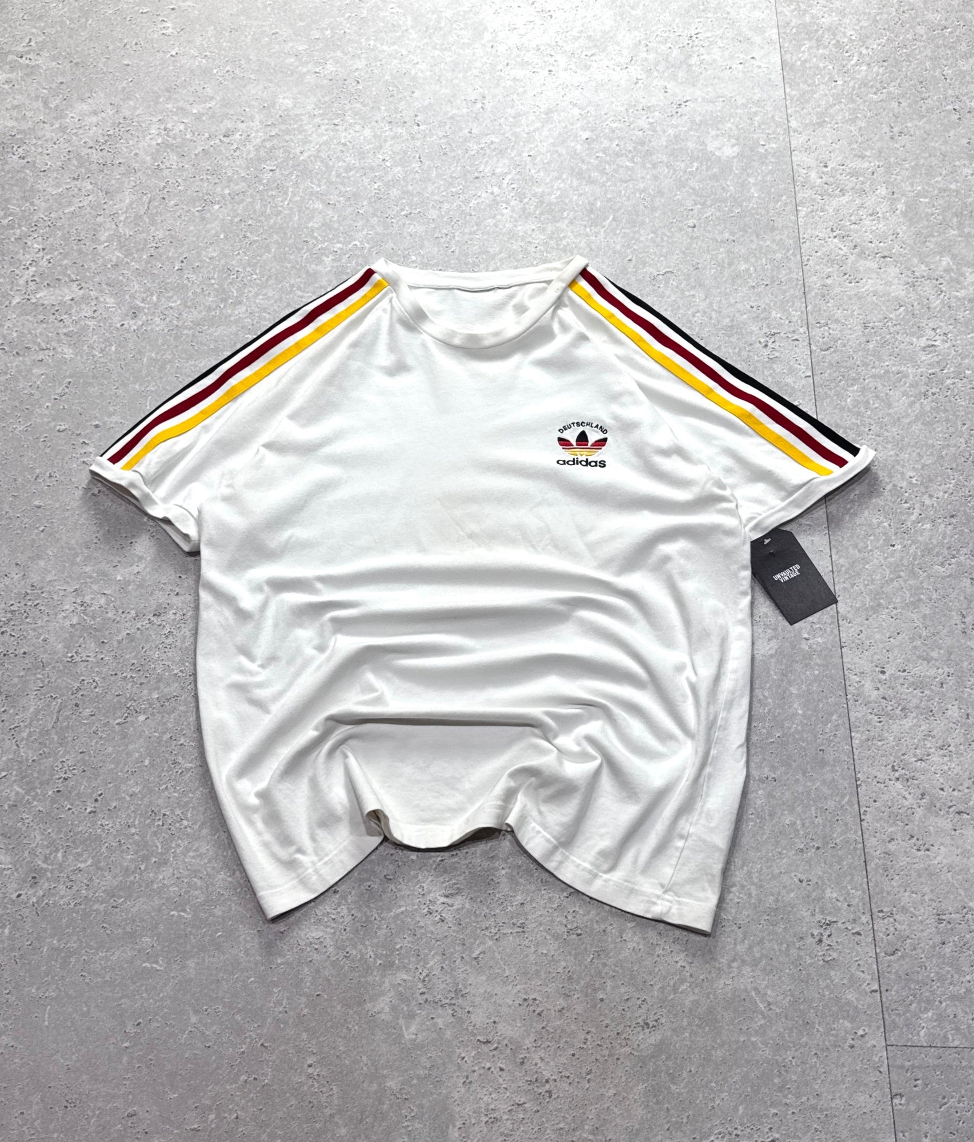 Vintage 2000s Adidas Deutschland Tee (L)