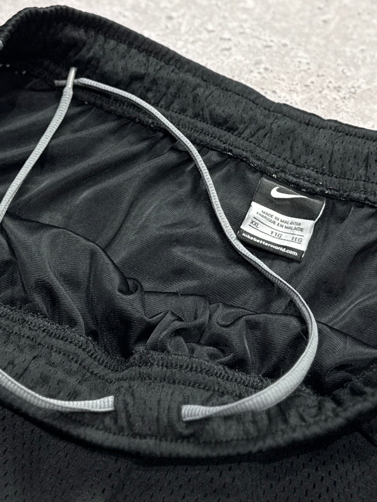 Vintage 2000s Nike Basketball Shorts (L)